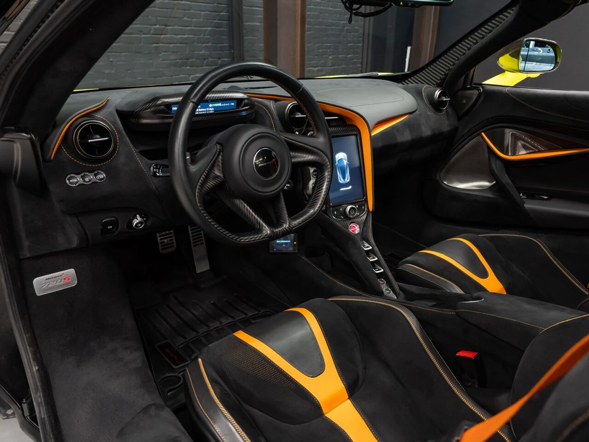 mph107_927950067_mclaren_720s_2018_ca2ed5437e