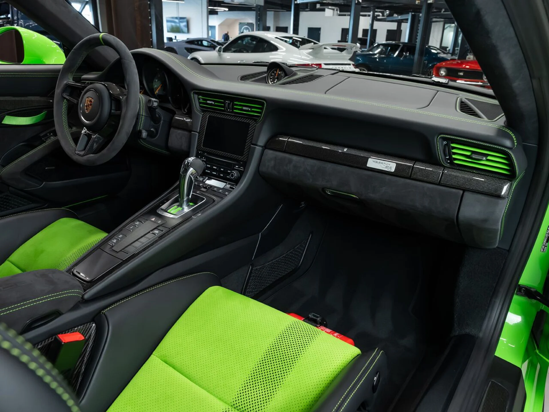mph108_1789600551_porsche_911_2019_5d3027b703