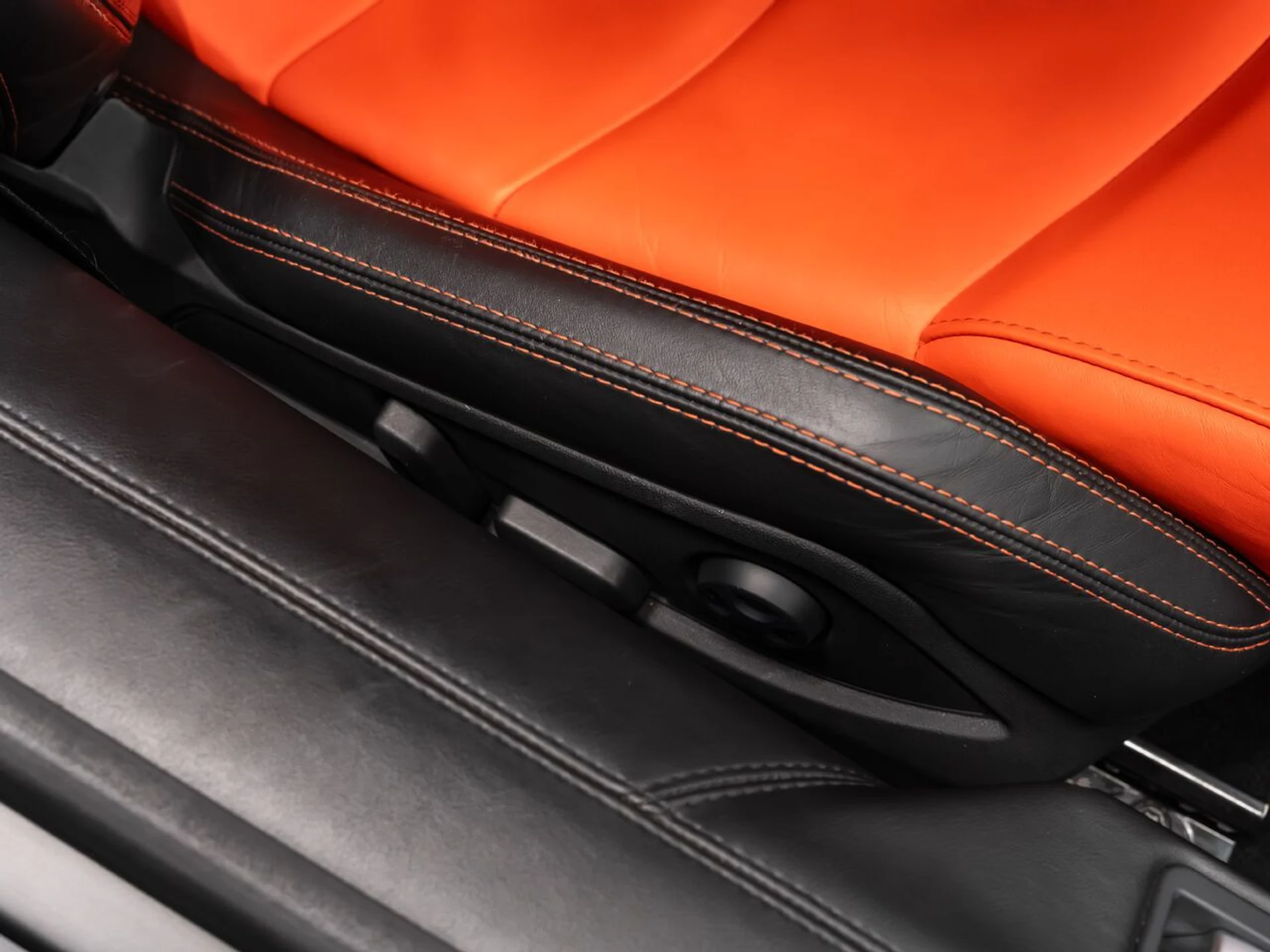 mph108_190790513_lamborghini_aventador_2015_126734bd09