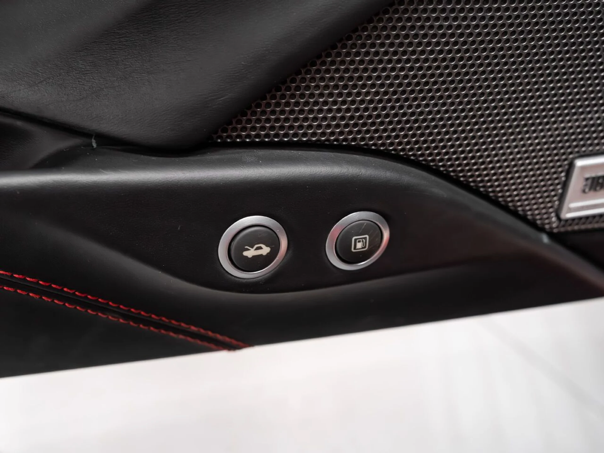 mph108_2022397004_ferrari_488_gtb_2017_973699922b