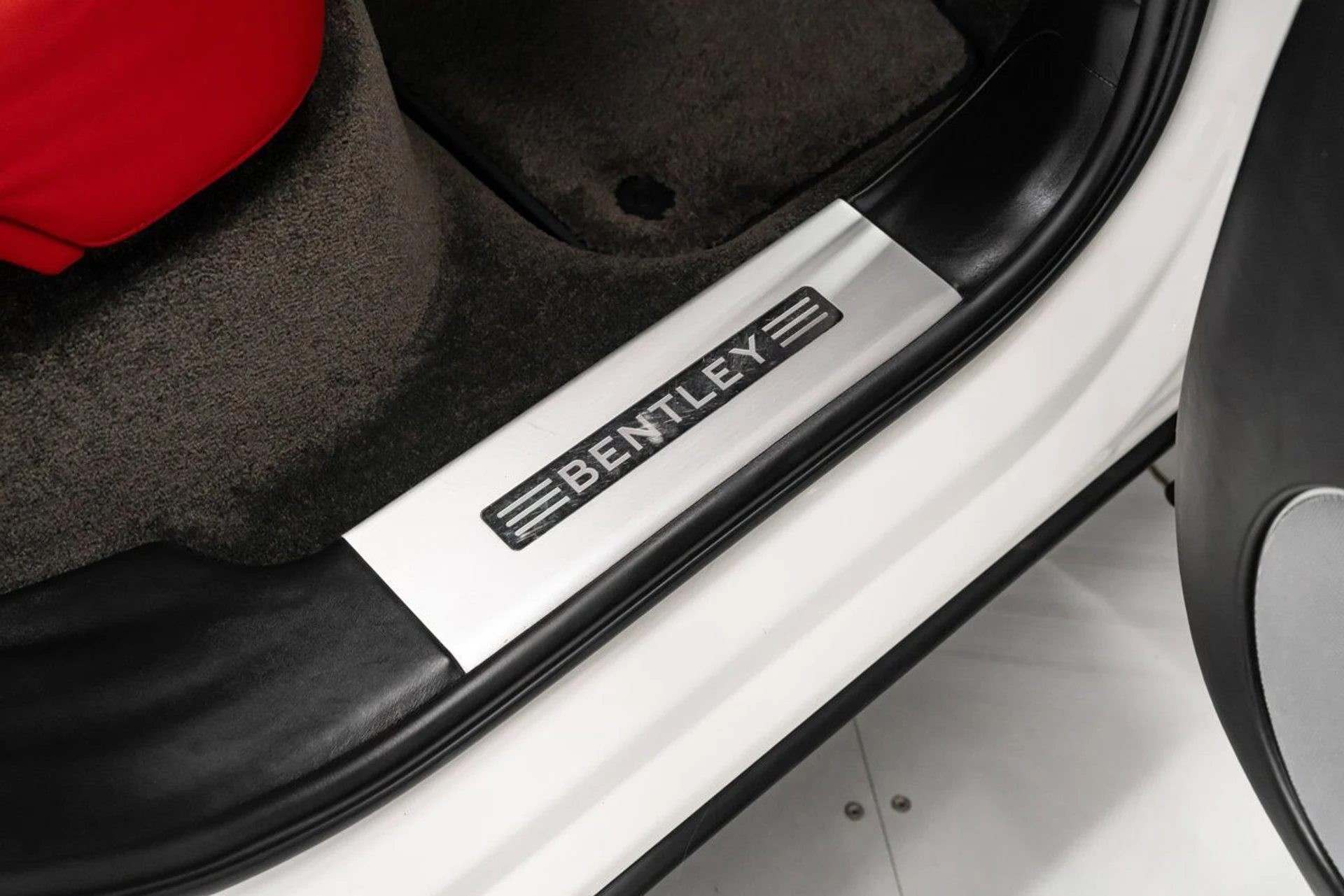 mph108_2338614184_bentley_bentayga_2019_9cbd906db6