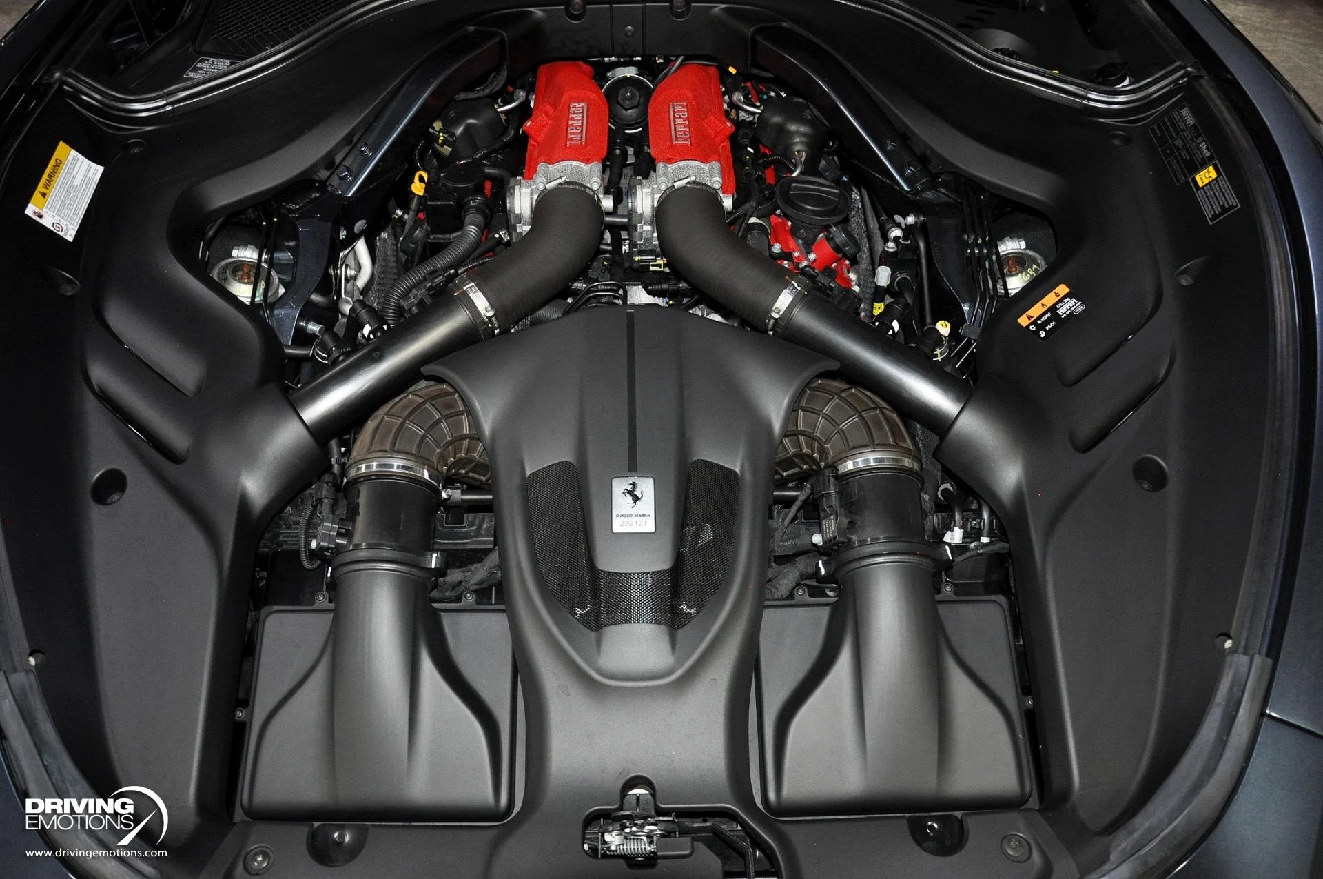 mph108_2515780430_882_p109_l_9858e4d756