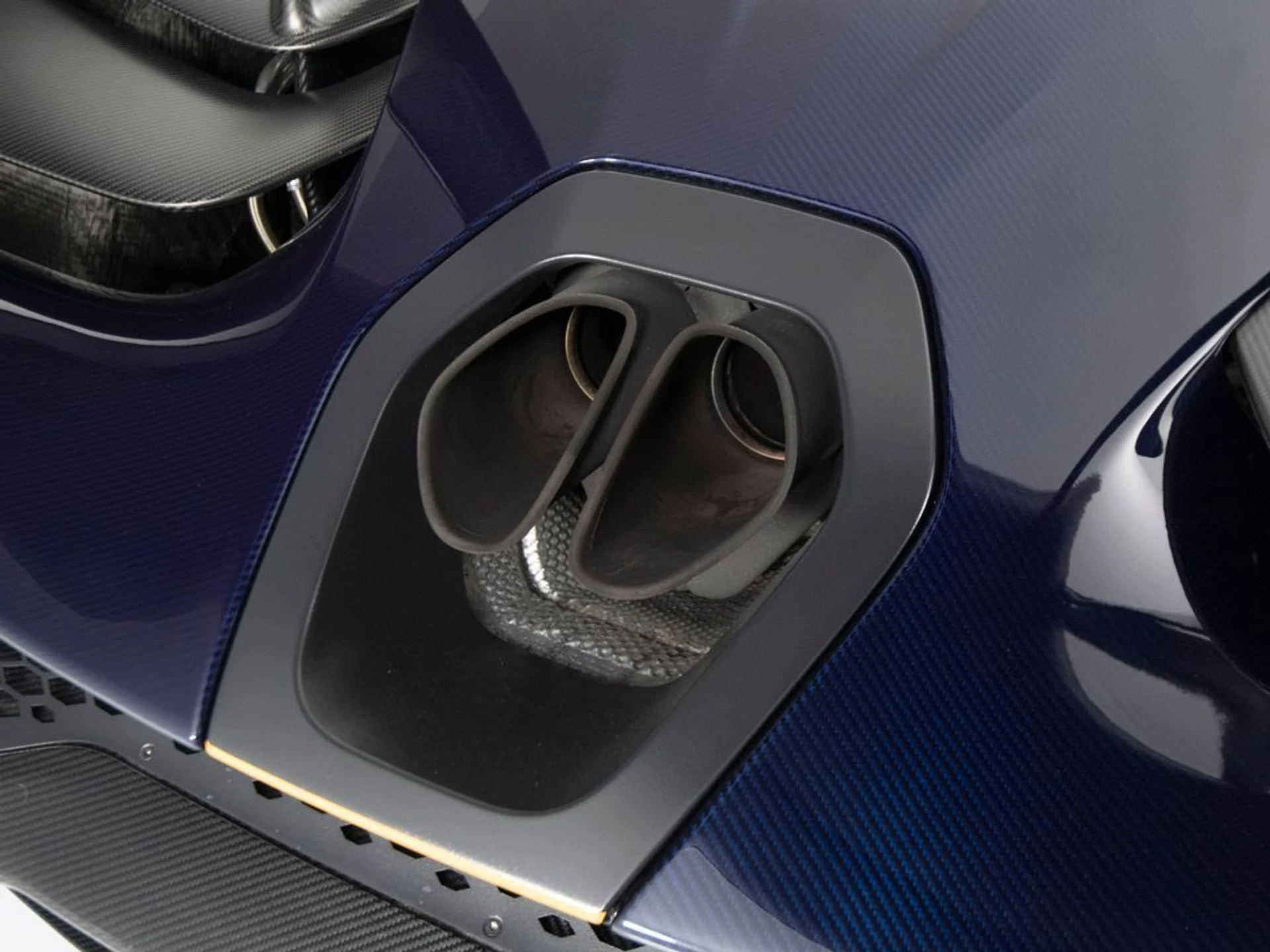 mph108_2734353601_bde540fd509171143bfc28502c3620d6x_6990f2c5b3