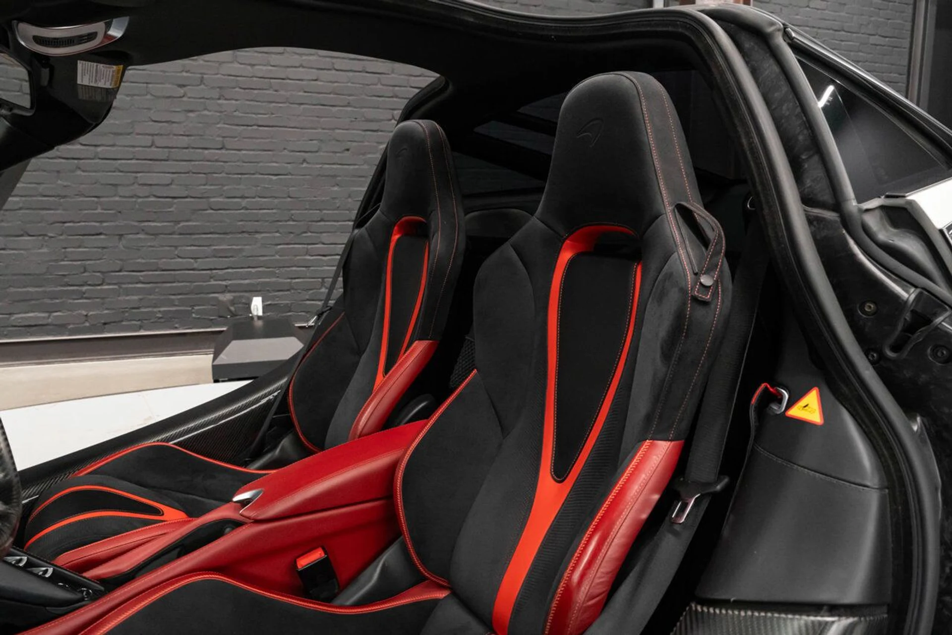mph108_2844720498_mclaren_720s_2018_d9a3fab12d