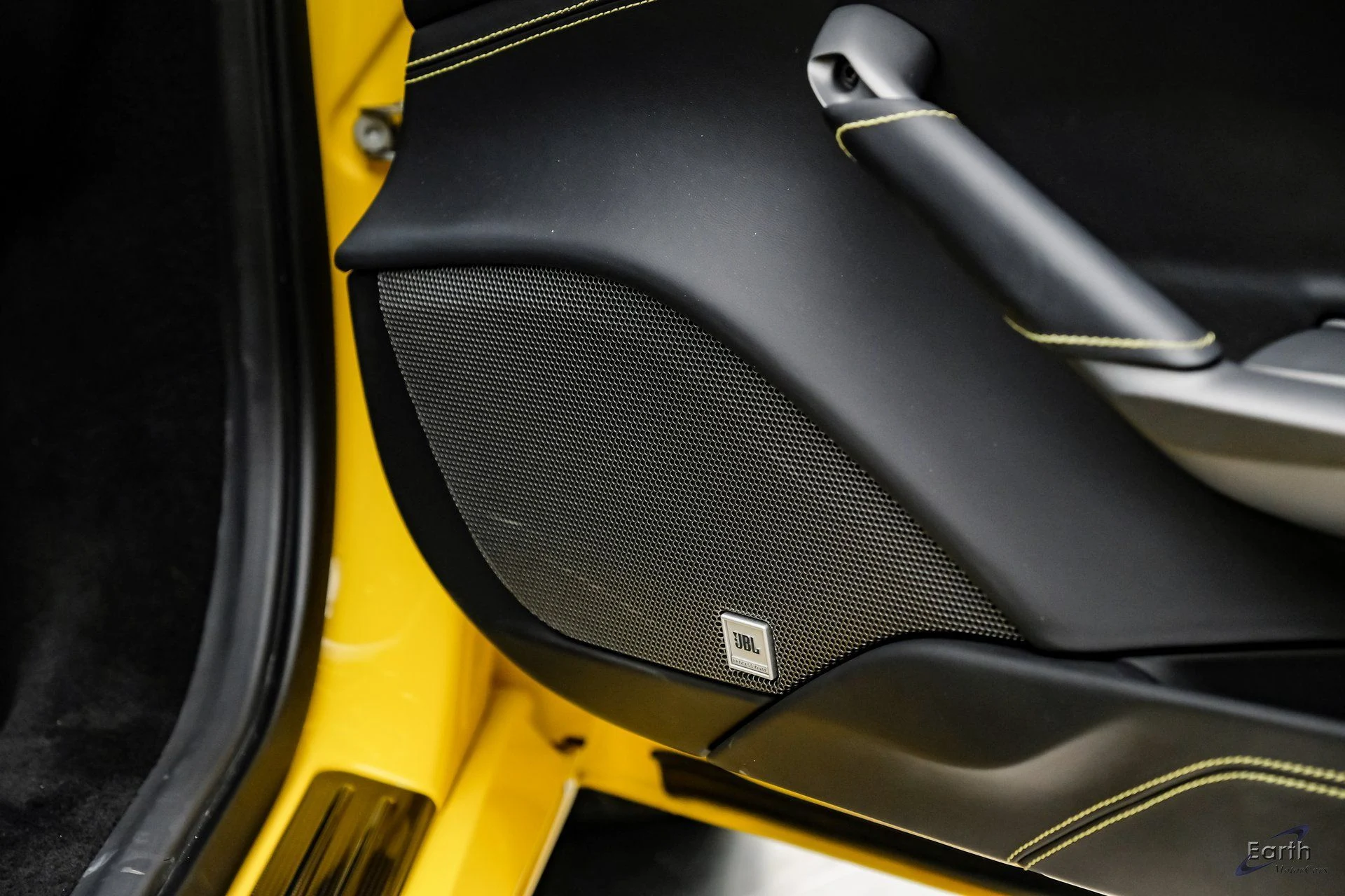 mph108_3388693967_f704df878c3794a80baf9033ead80116x_2952f353c2