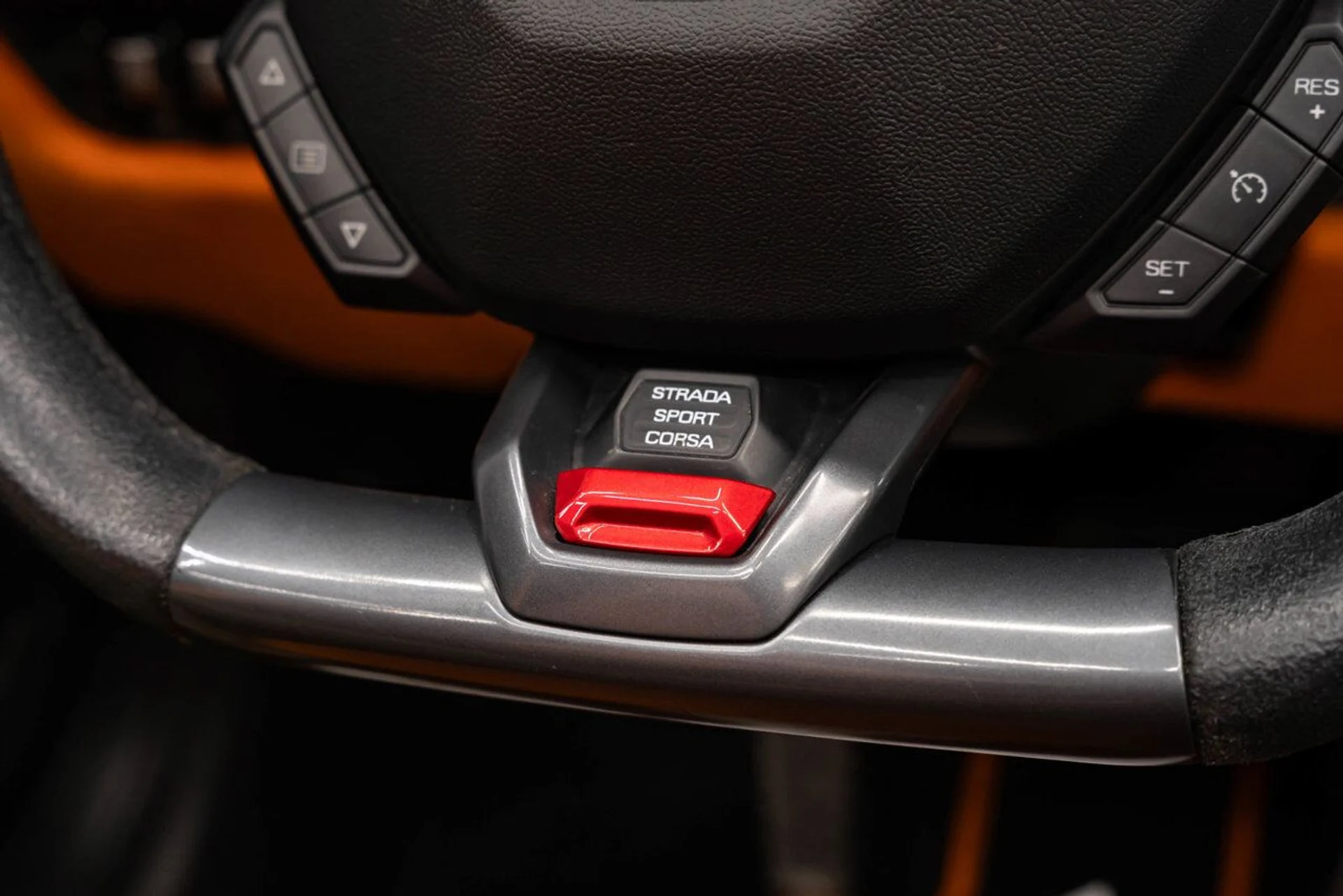 mph108_4169525902_lamborghini_huracan_2016_cb690c7616