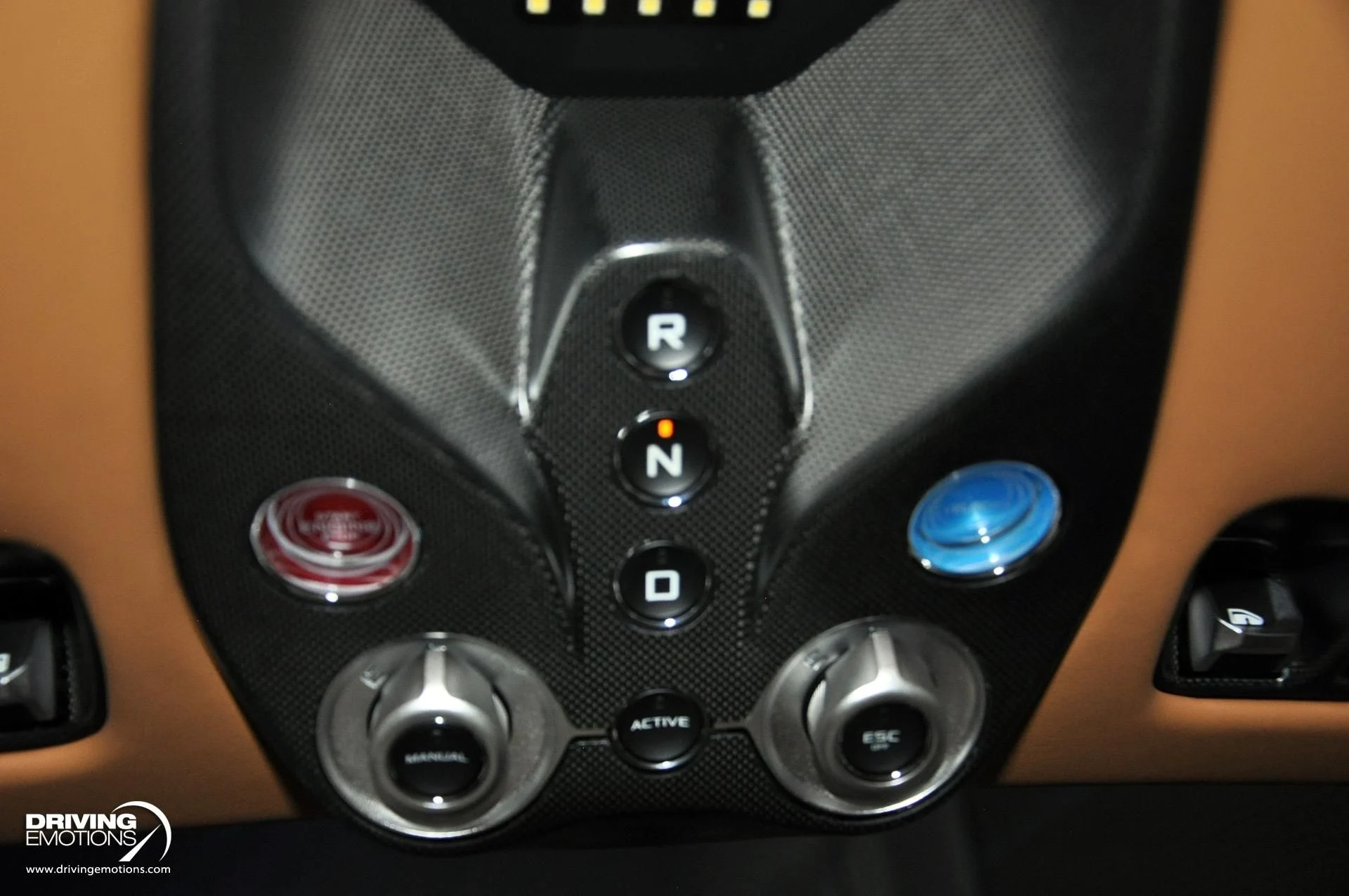 mph108_643511452_821_p109_l_b8699eced3