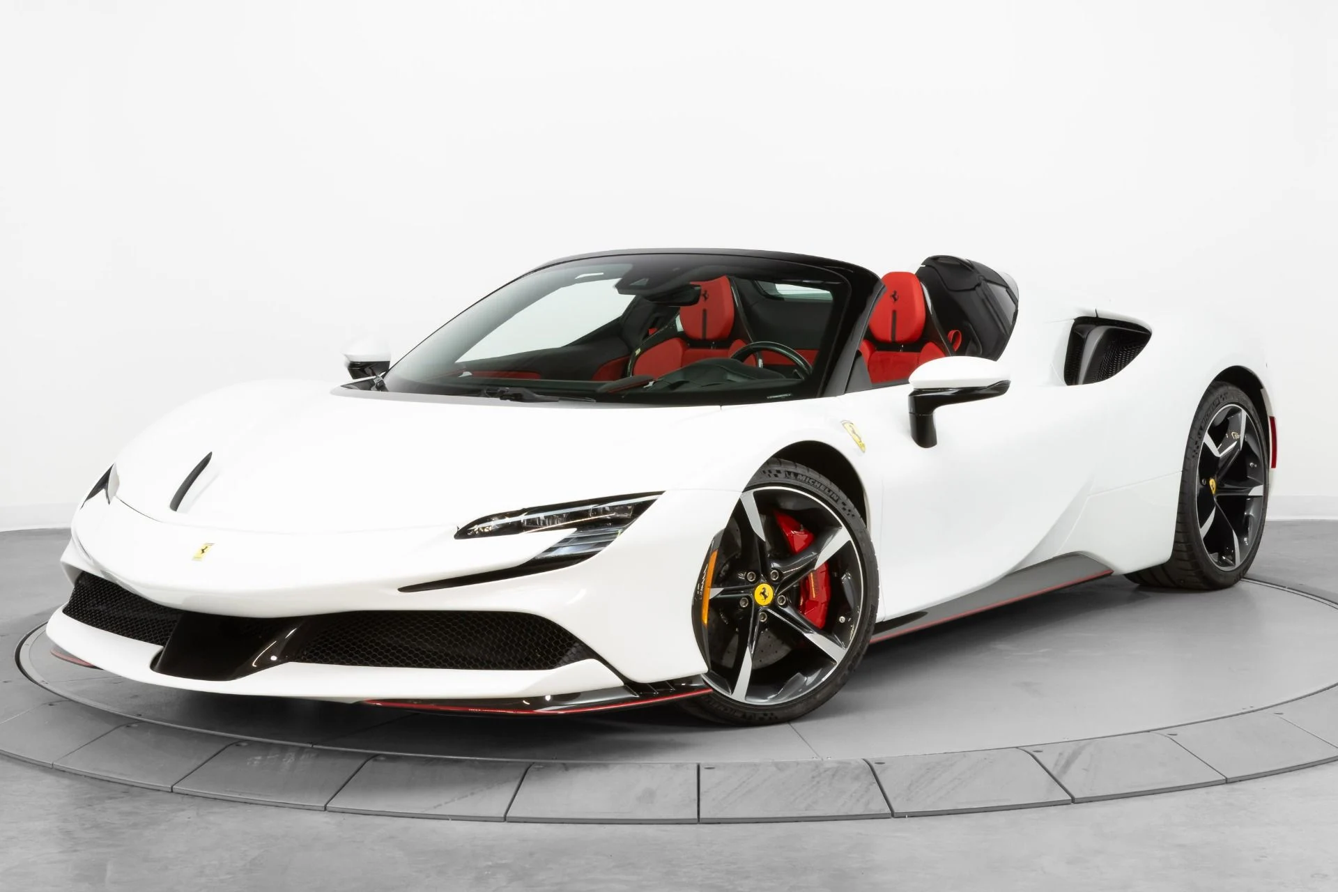 mph108_785624391_Used_2022_Ferrari_SF_90_Spider_1774535905_da69c21d78