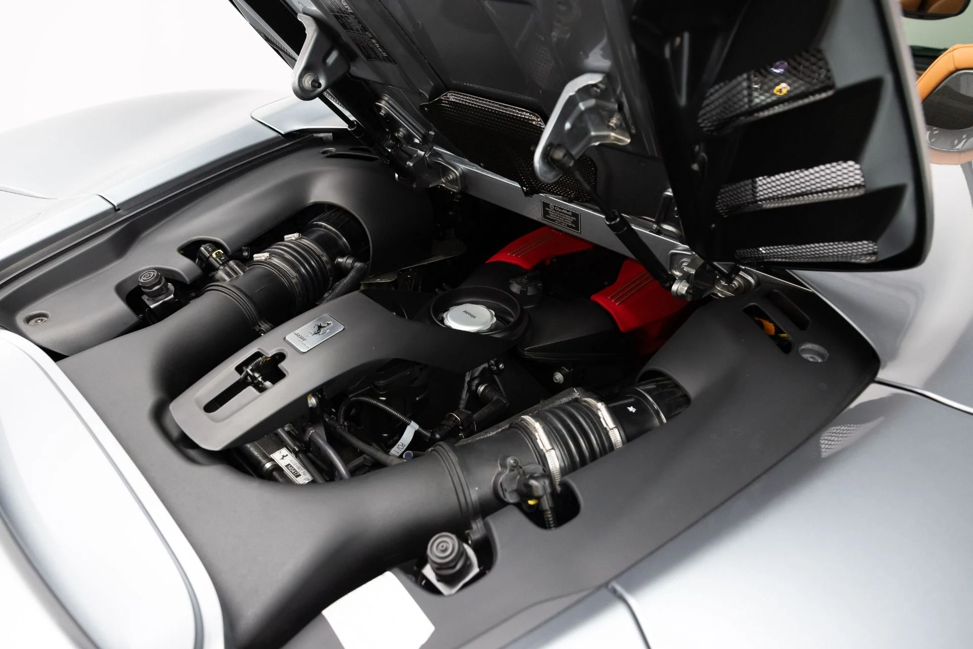 mph109_1539871535_Used_2017_Ferrari_488_Spider_1784830177_353570ffc2