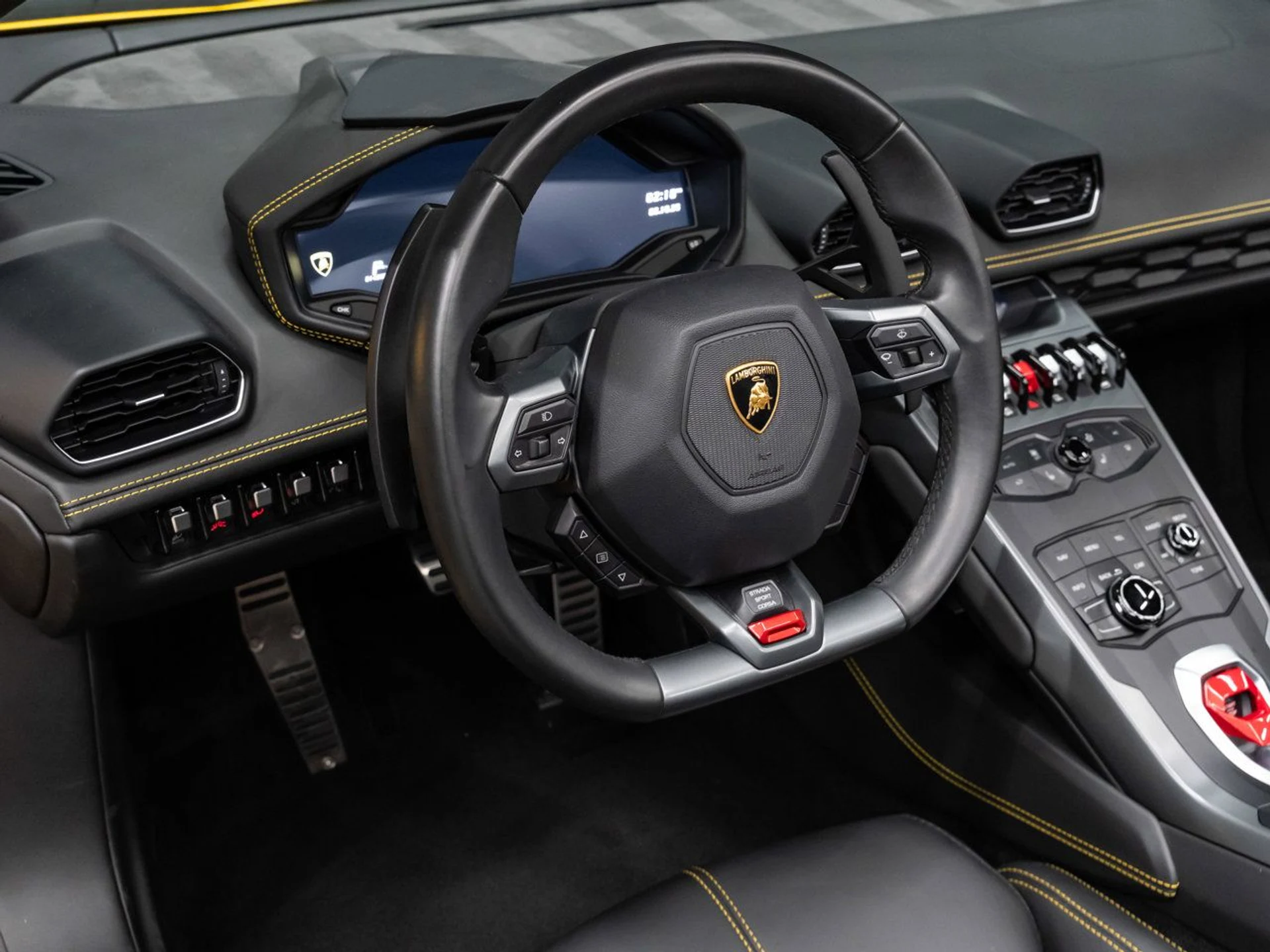 mph109_2449647414_lamborghini_huracan_2017_398e80ce45