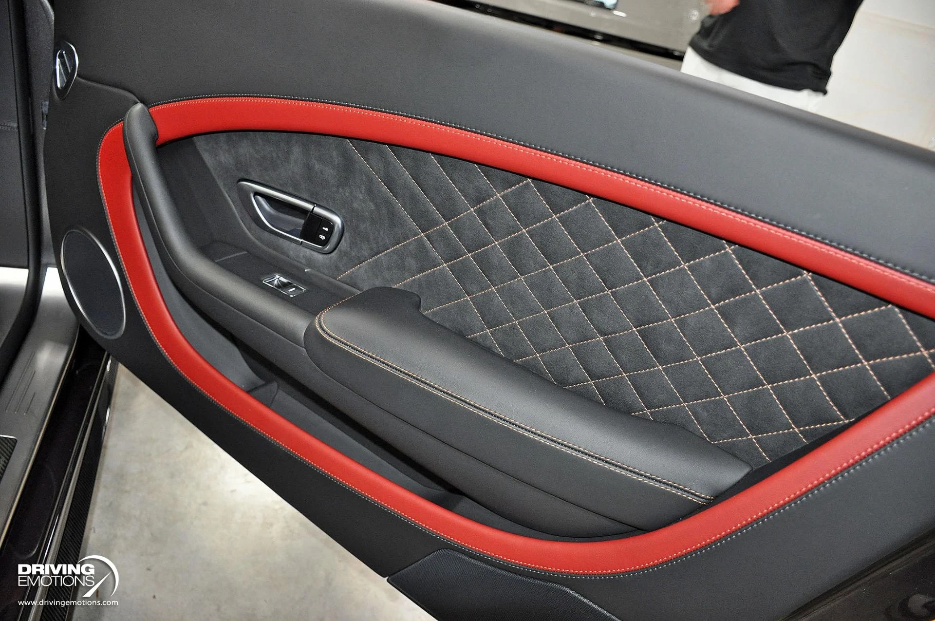 mph109_257267389_891_p110_l_d3d33884ad