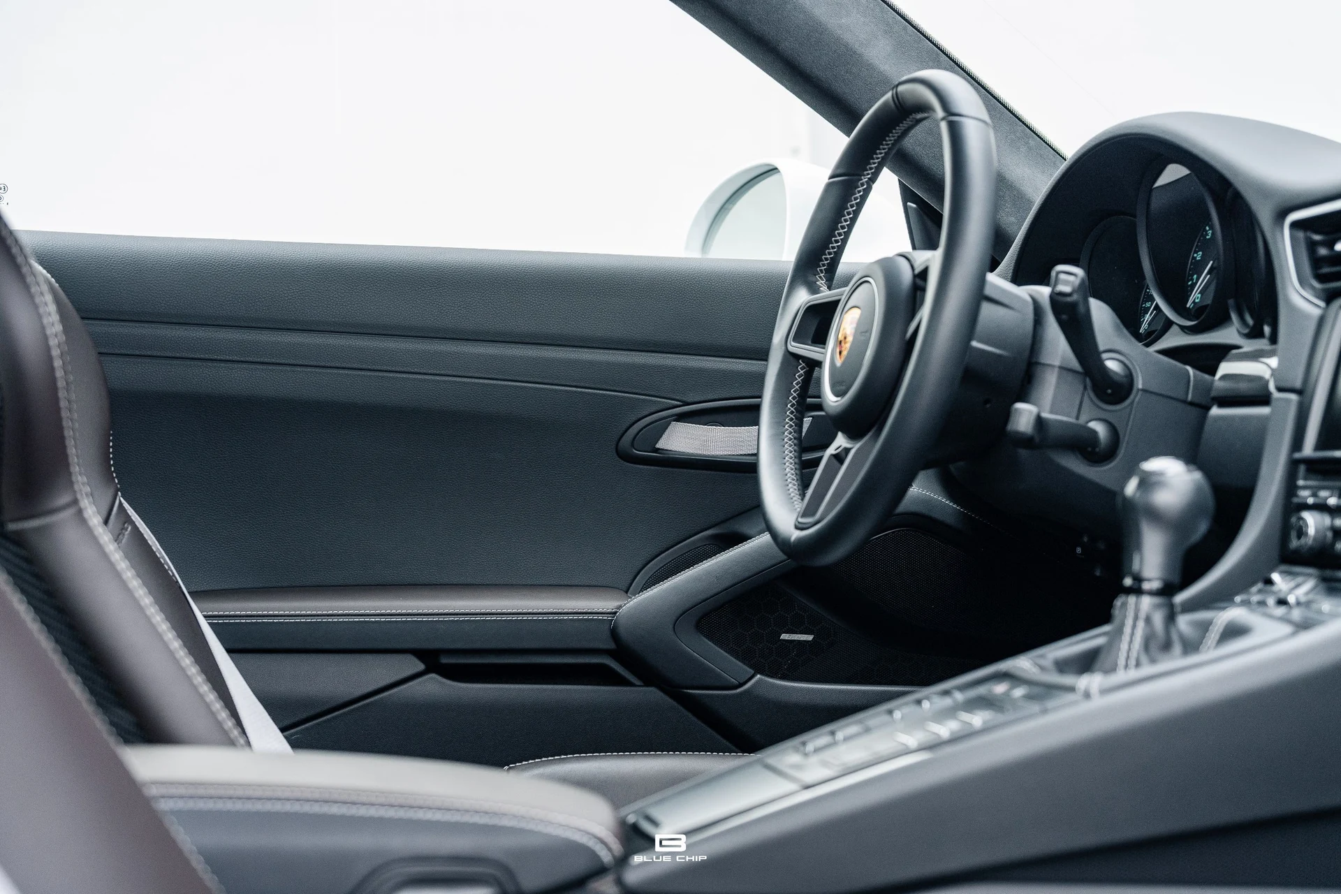 mph109_2992515272_6a691d183b0bf638b104e0df_23789_202016_20_Porsche_20911_20_R_110_1f129cb531