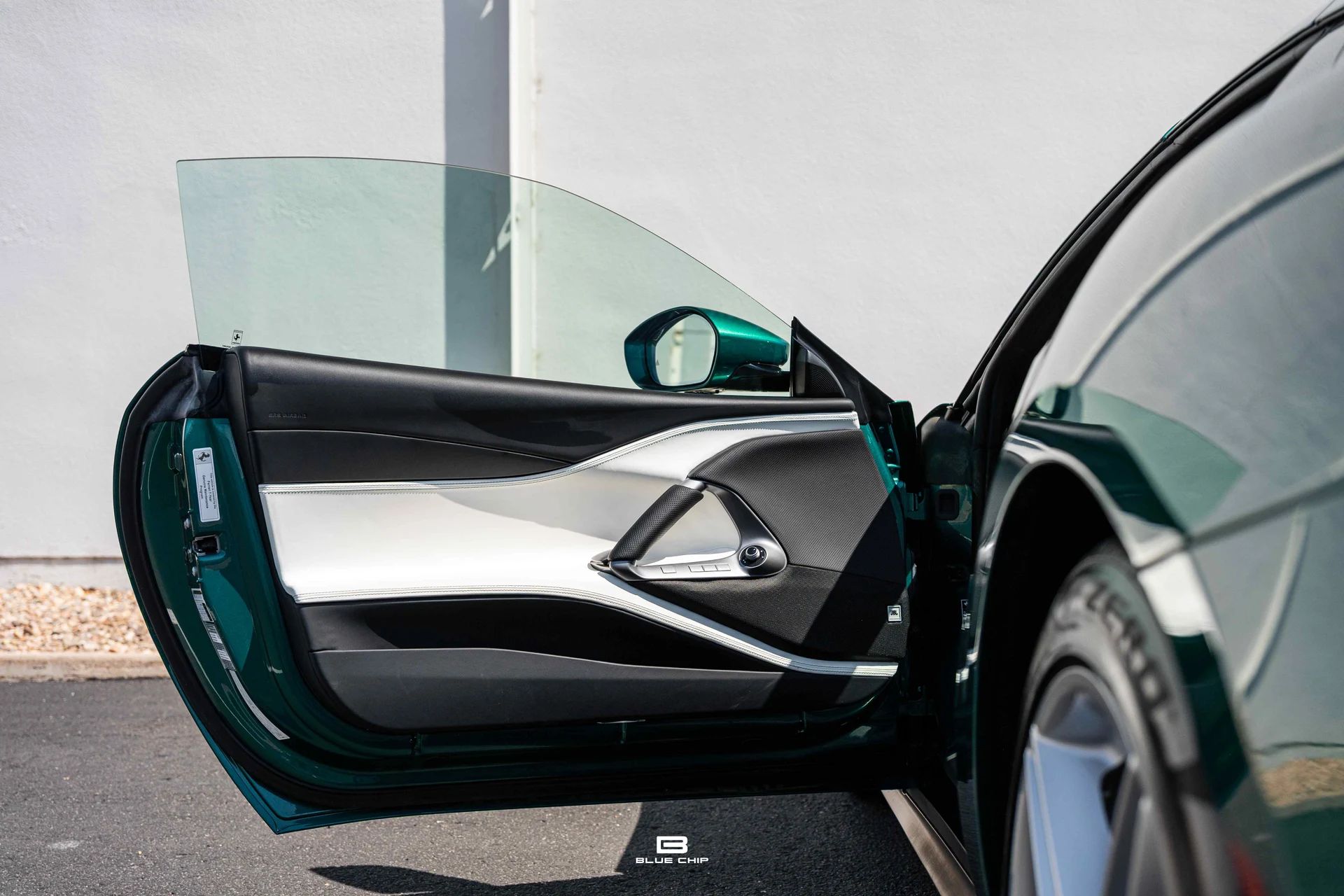 mph109_3293741119_6a61301f6037f84b45c364c1_23798_202022_20_Ferrari_20812_20_GTS_20_Verde_20_British_113_15dc7ec9f5