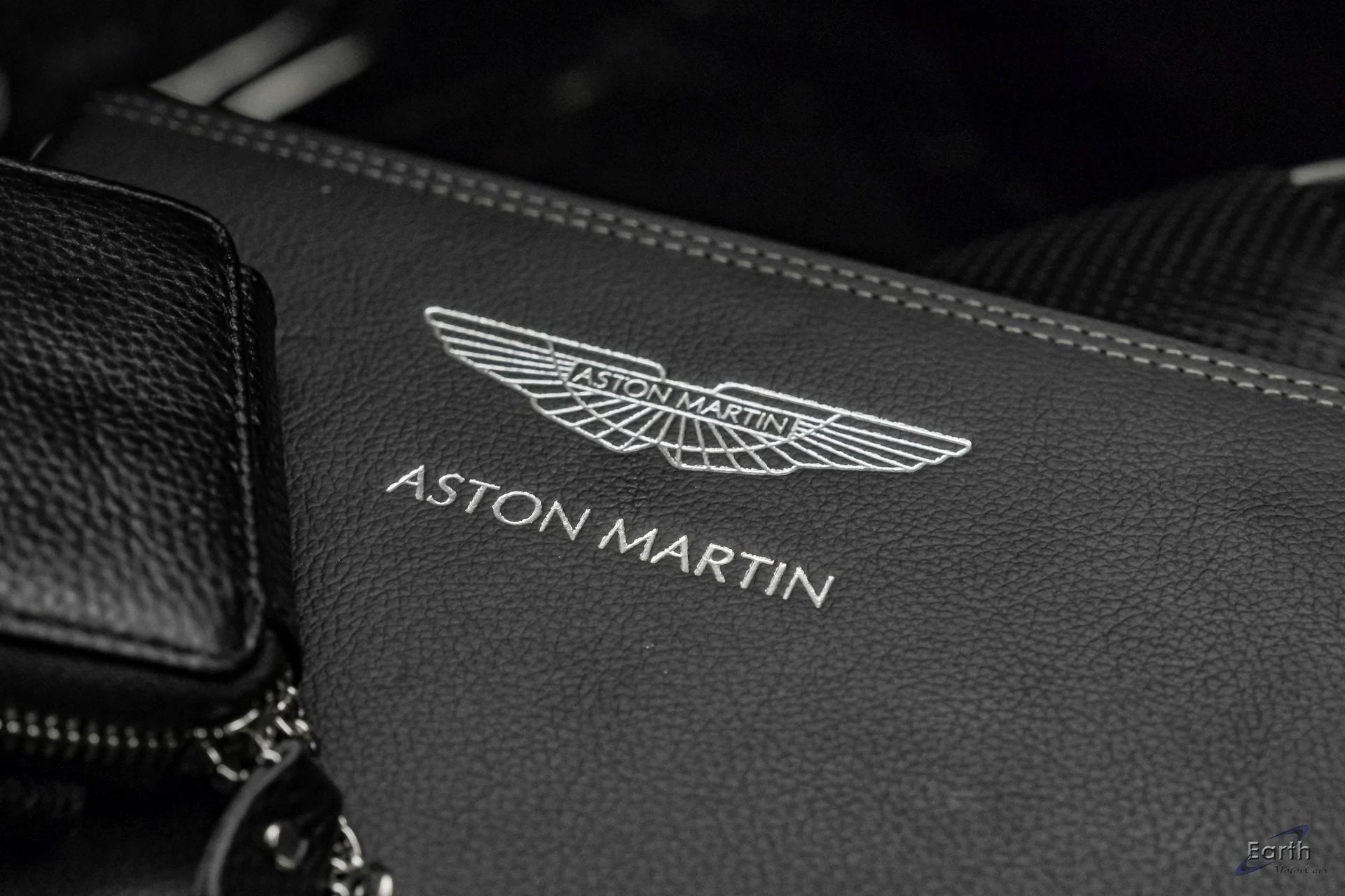 mph109_3457844447_7f893158cb6c956cb05c41210fe684a3x_0745fd7bc6