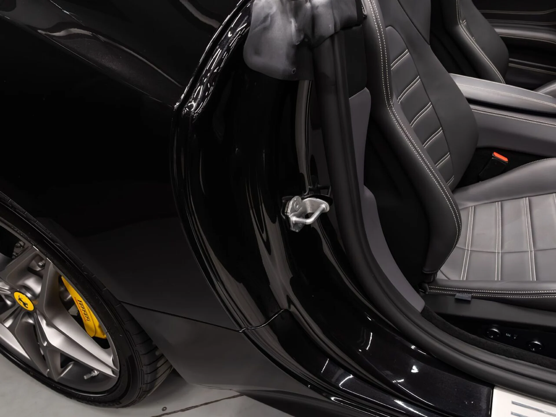 mph109_517888442_ferrari_california_2015_61ef643d1a