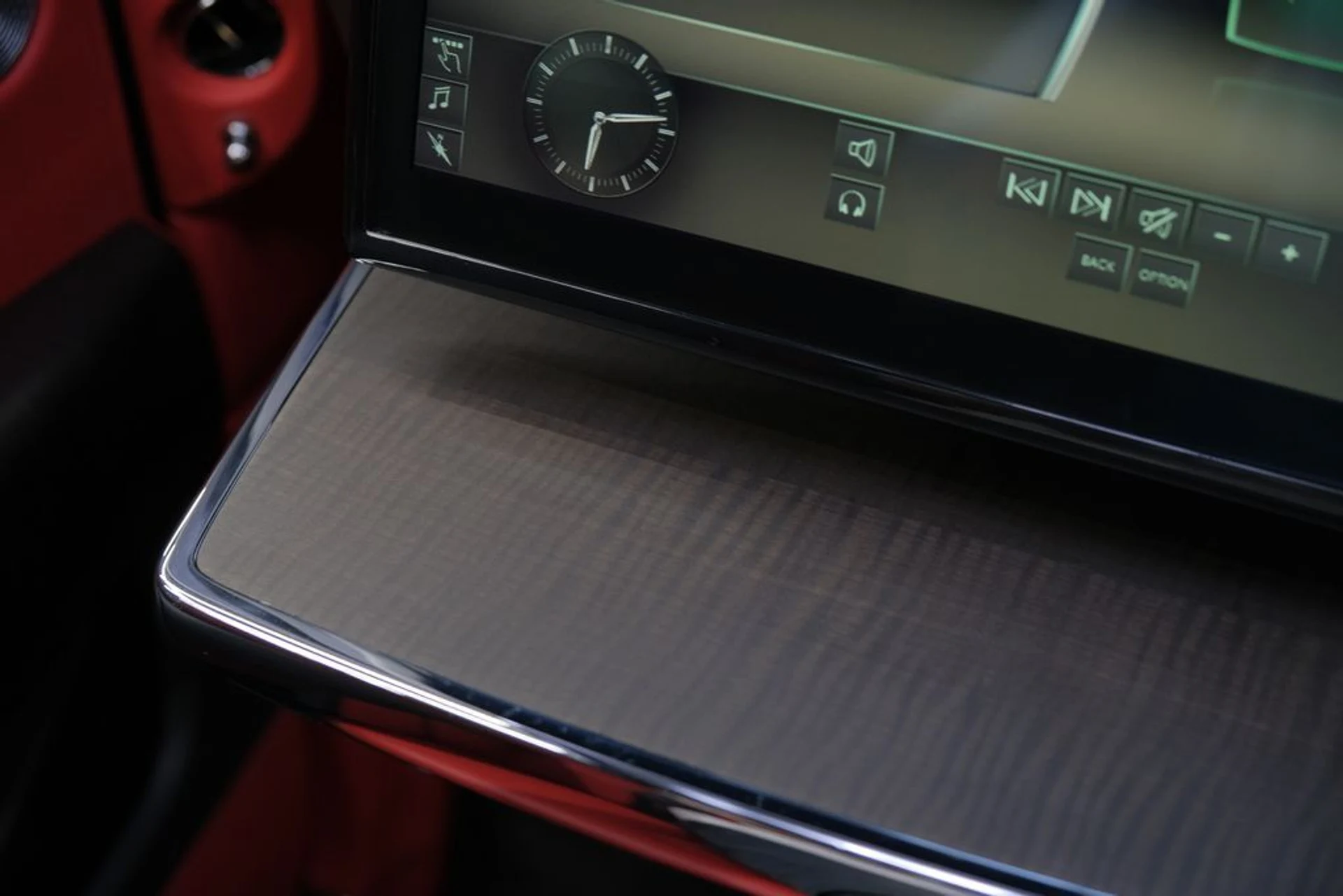 mph109_700453409_03292c1c6044052aaa00d136287dbc2f_daa9c591bd