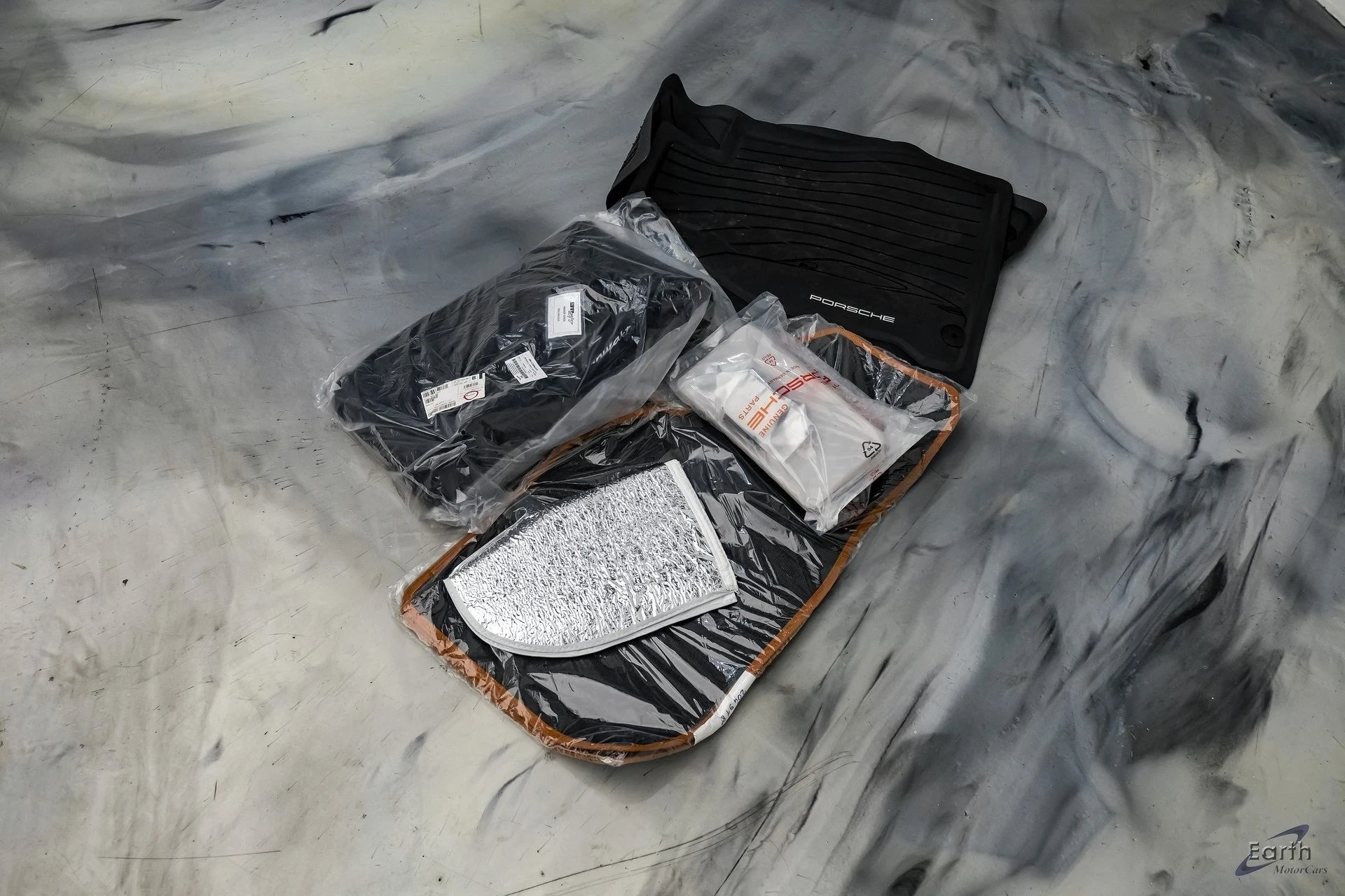 mph109_959498942_7c4bdf2cebea489d50820303c976fc08x_0ce489b0cf