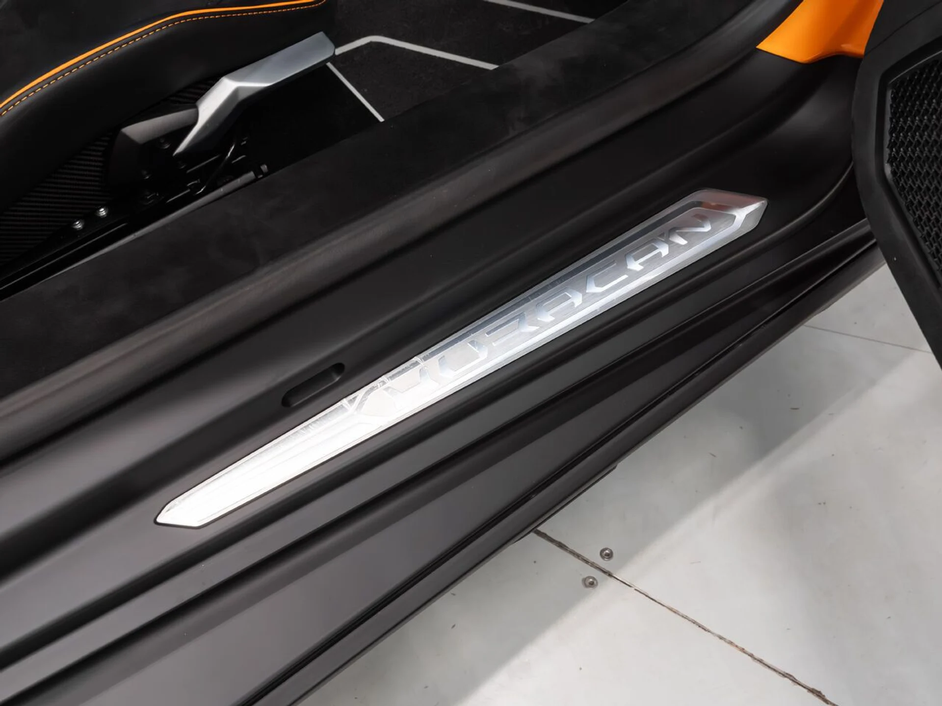 mph110_1167724618_lamborghini_huracan_2023_6492cc2bd0