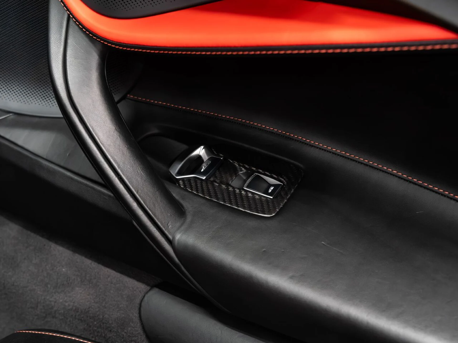 mph110_1413033064_mclaren_720s_2019_bccd458eff