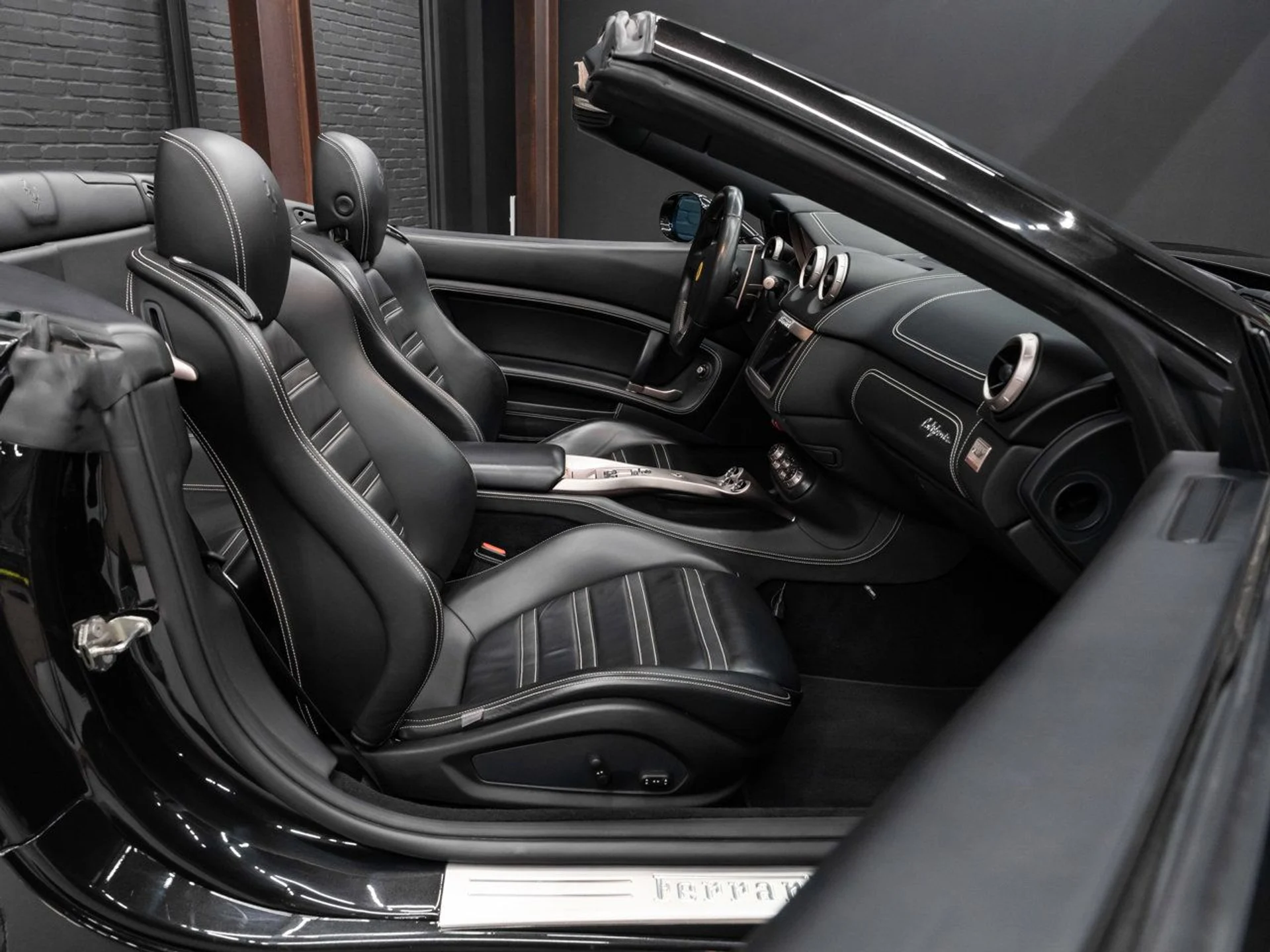 mph110_1653426862_ferrari_california_2011_fe1939af91