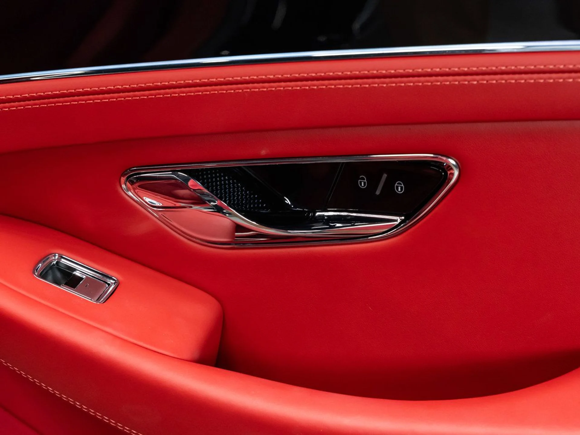 mph110_2149823767_bentley_continental_2020_73acb7a5a8