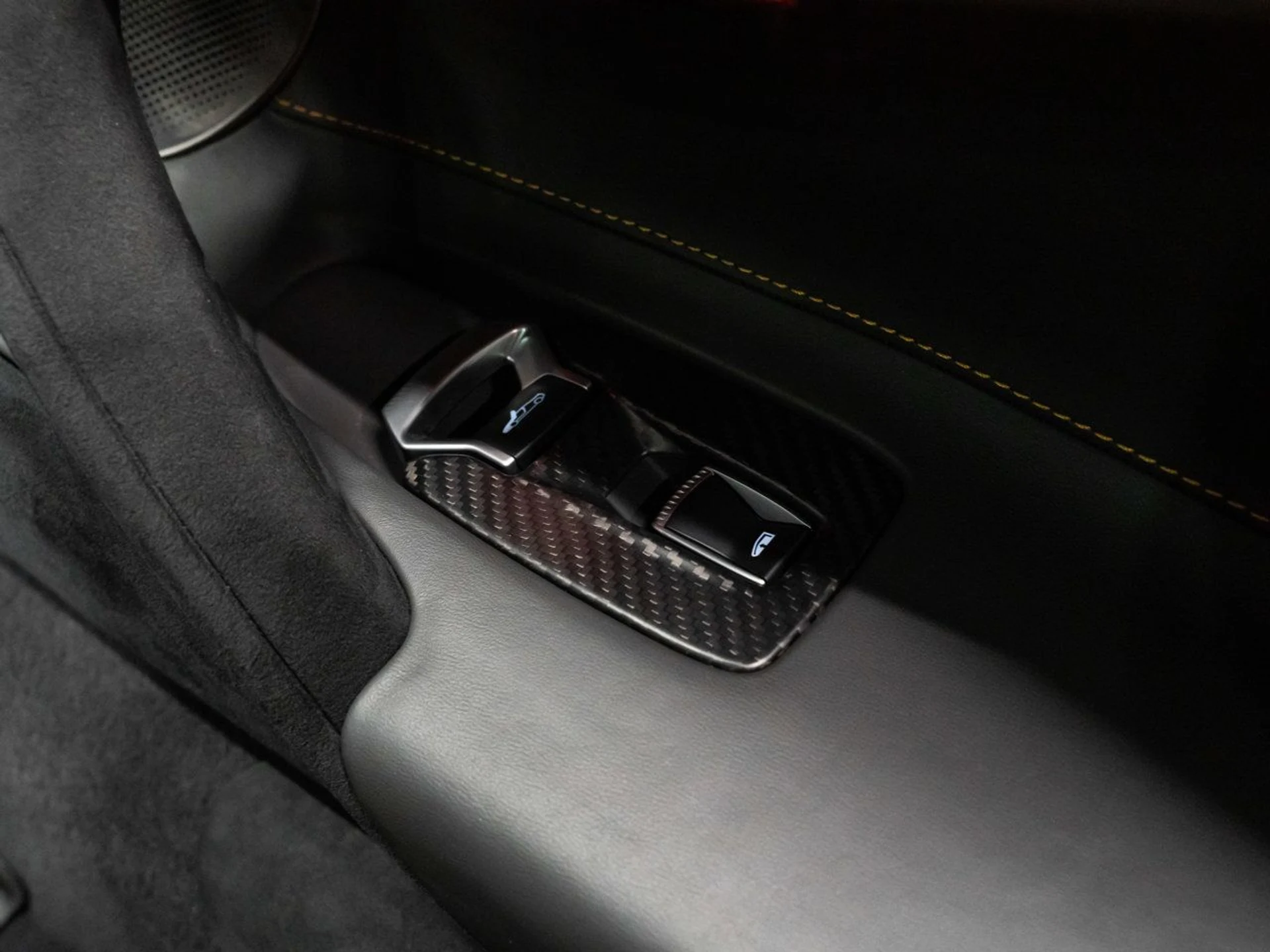 mph110_228960453_mclaren_720s_2018_f694138ef2