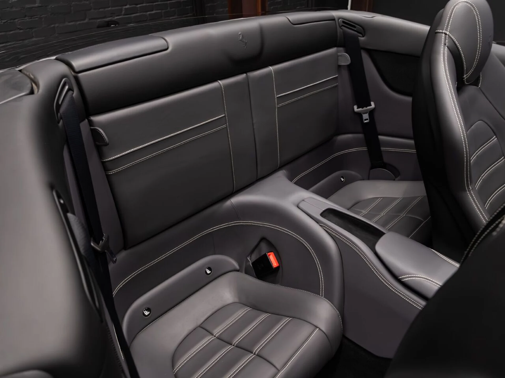mph110_229642974_ferrari_california_2015_8f73efb05f