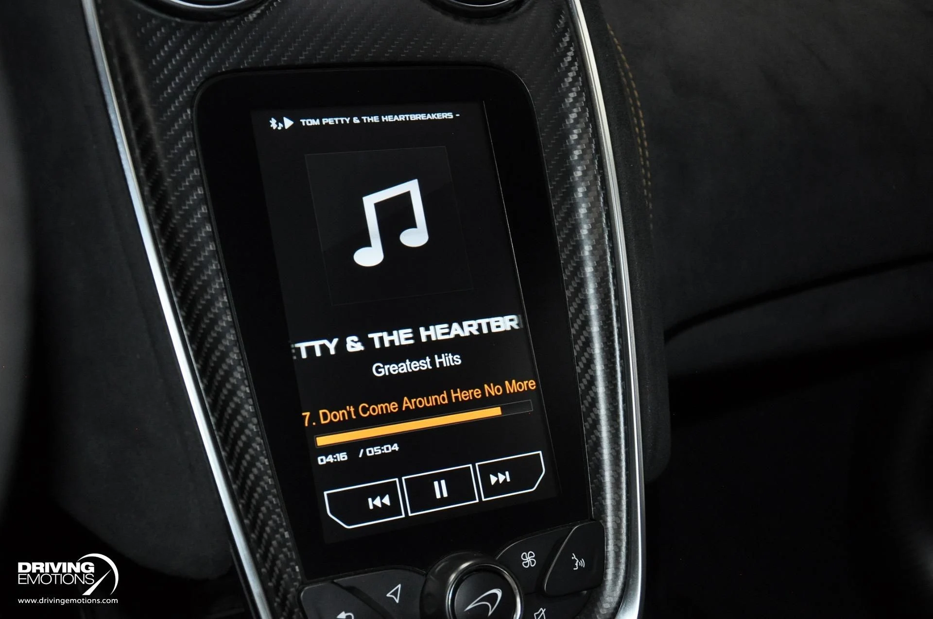 mph110_3099072355_836_p111_l_62acf51b90