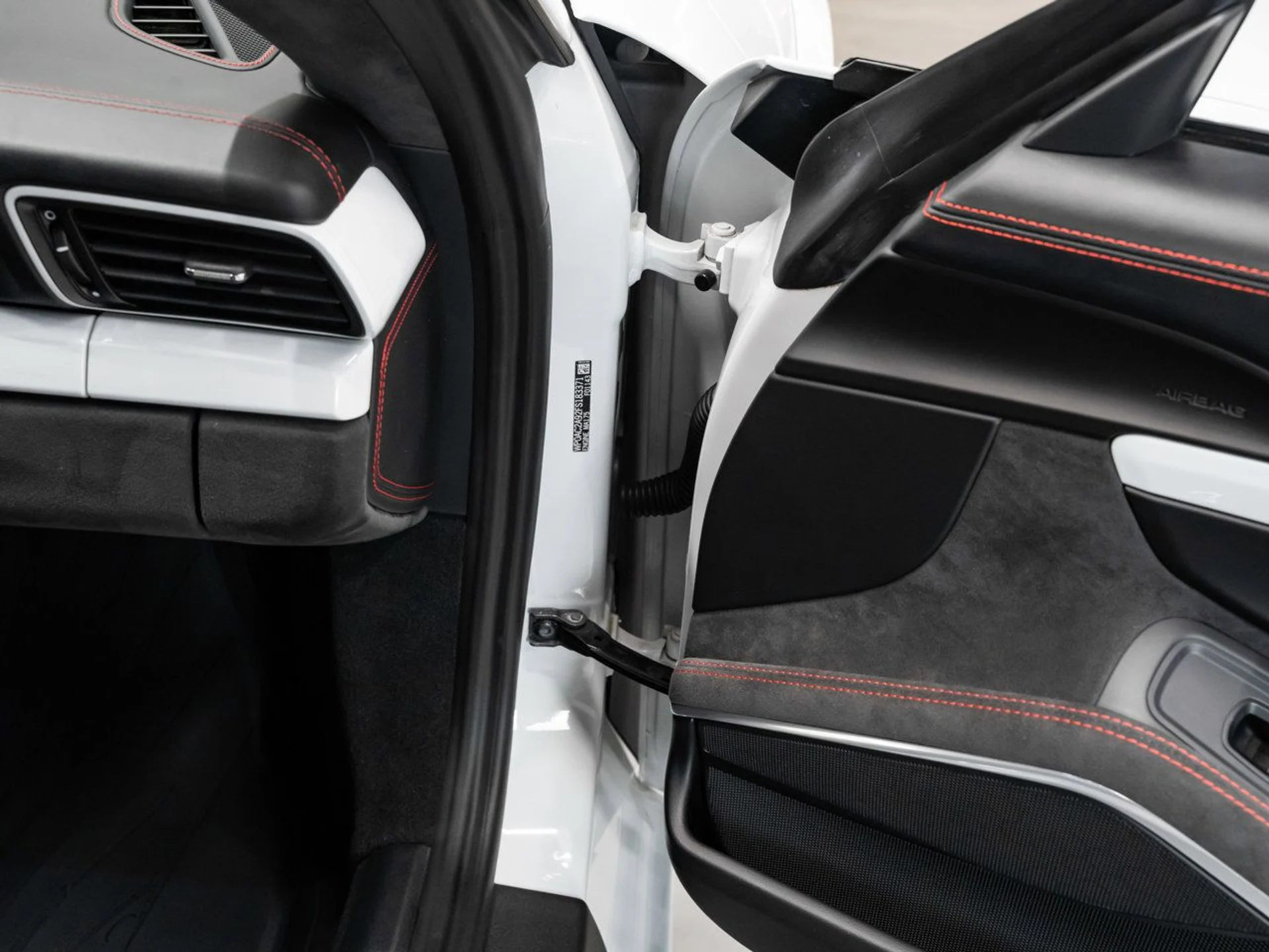 mph110_3201623855_porsche_911_2015_9ed2d5a443