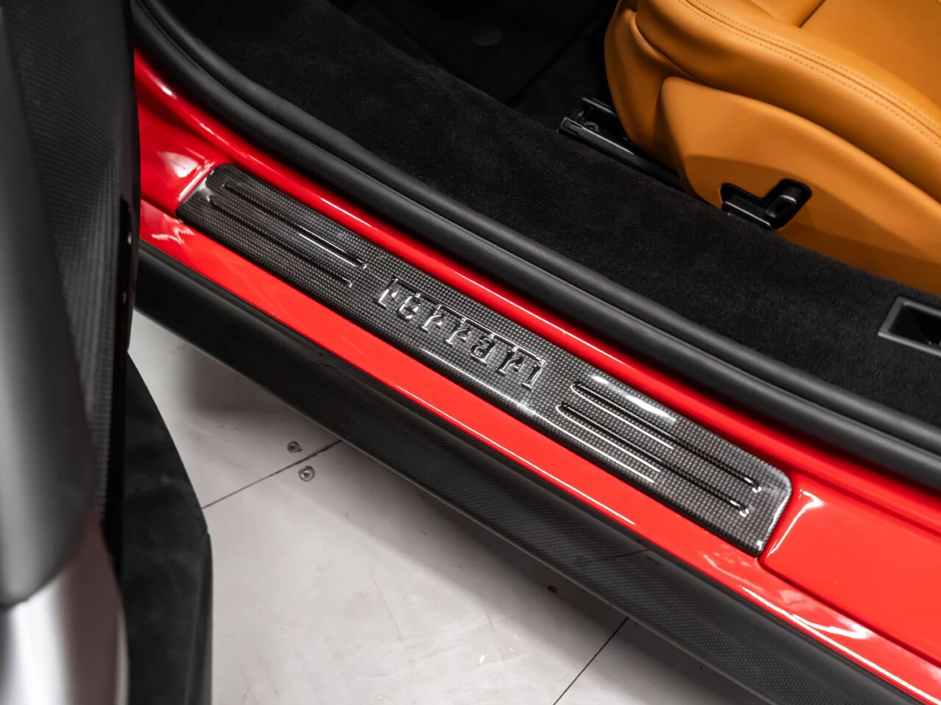 mph110_3830045618_ferrari_sf90_stradale_2023_1f4e060fb3