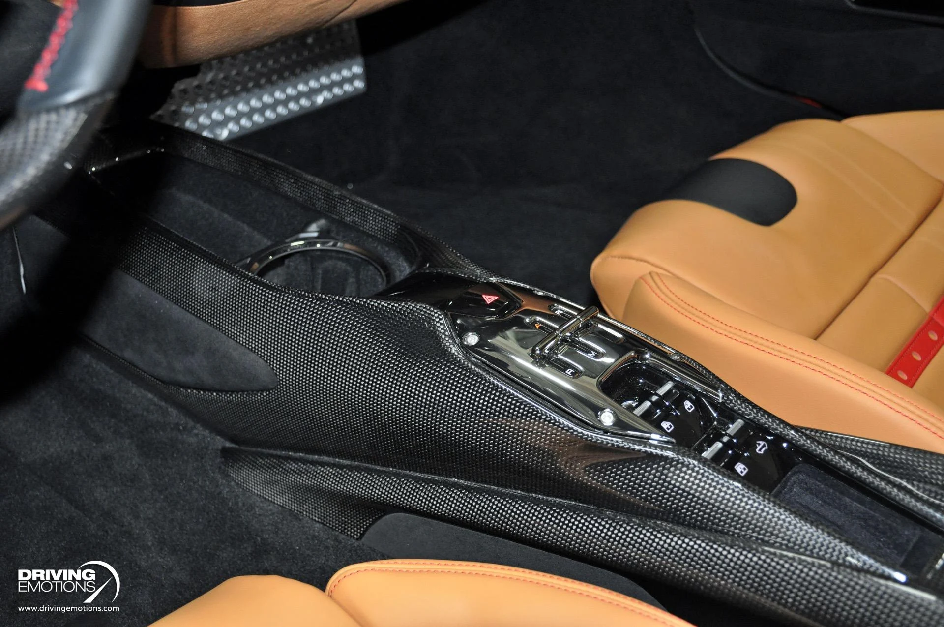 mph110_864625417_860_p111_l_8e6f916a53