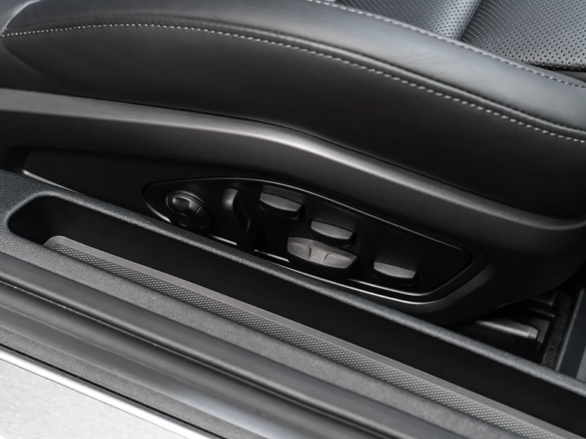 mph111_1194999901_porsche_911_2022_19116607ee