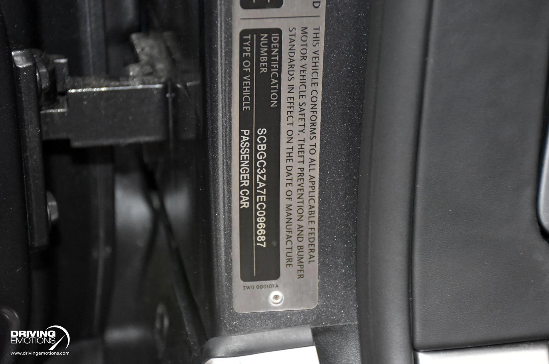 mph111_1200263097_871_p112_l_3b7af4a37e