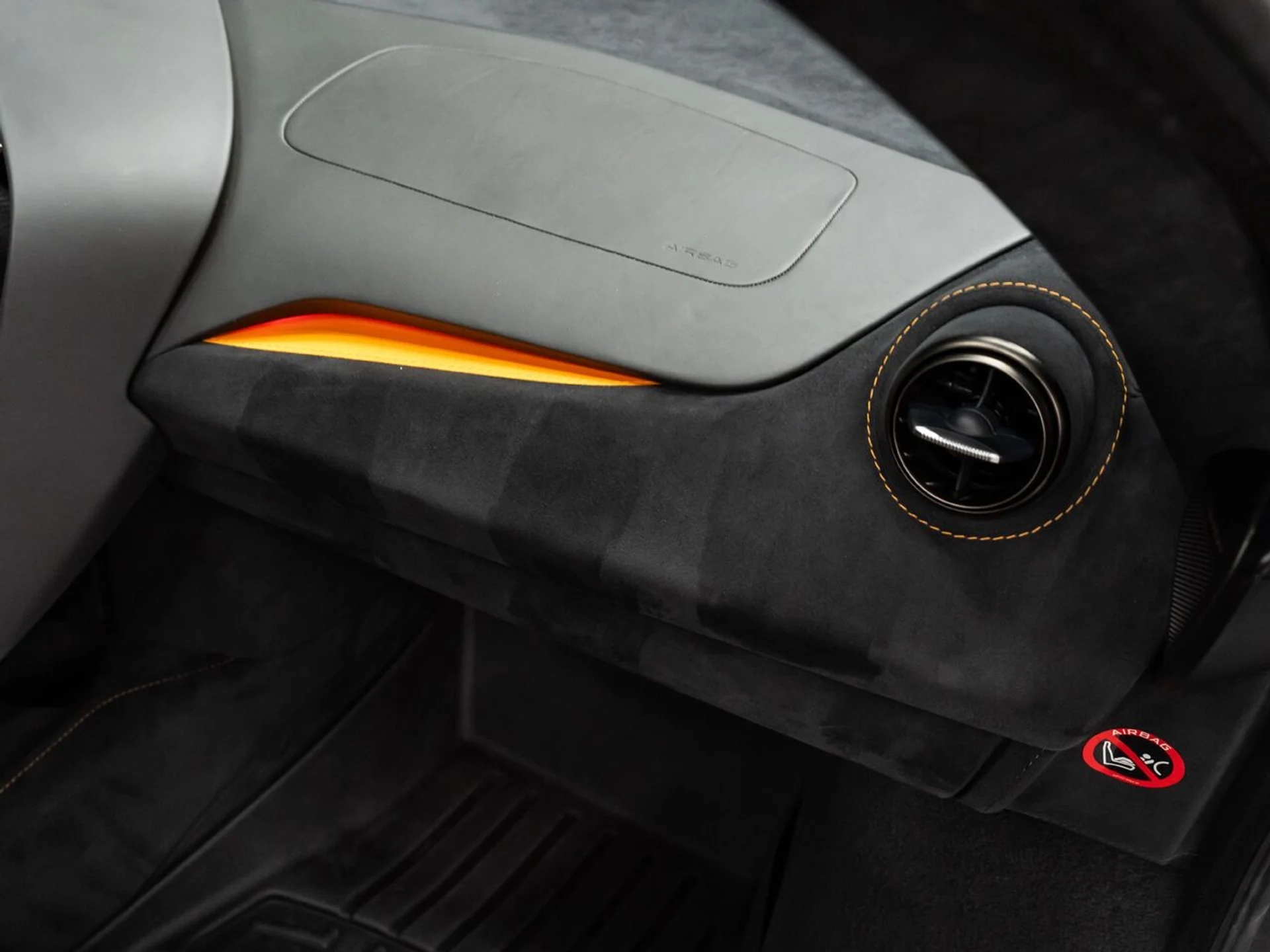 mph111_133006807_mclaren_720s_2018_3f9a383c7b