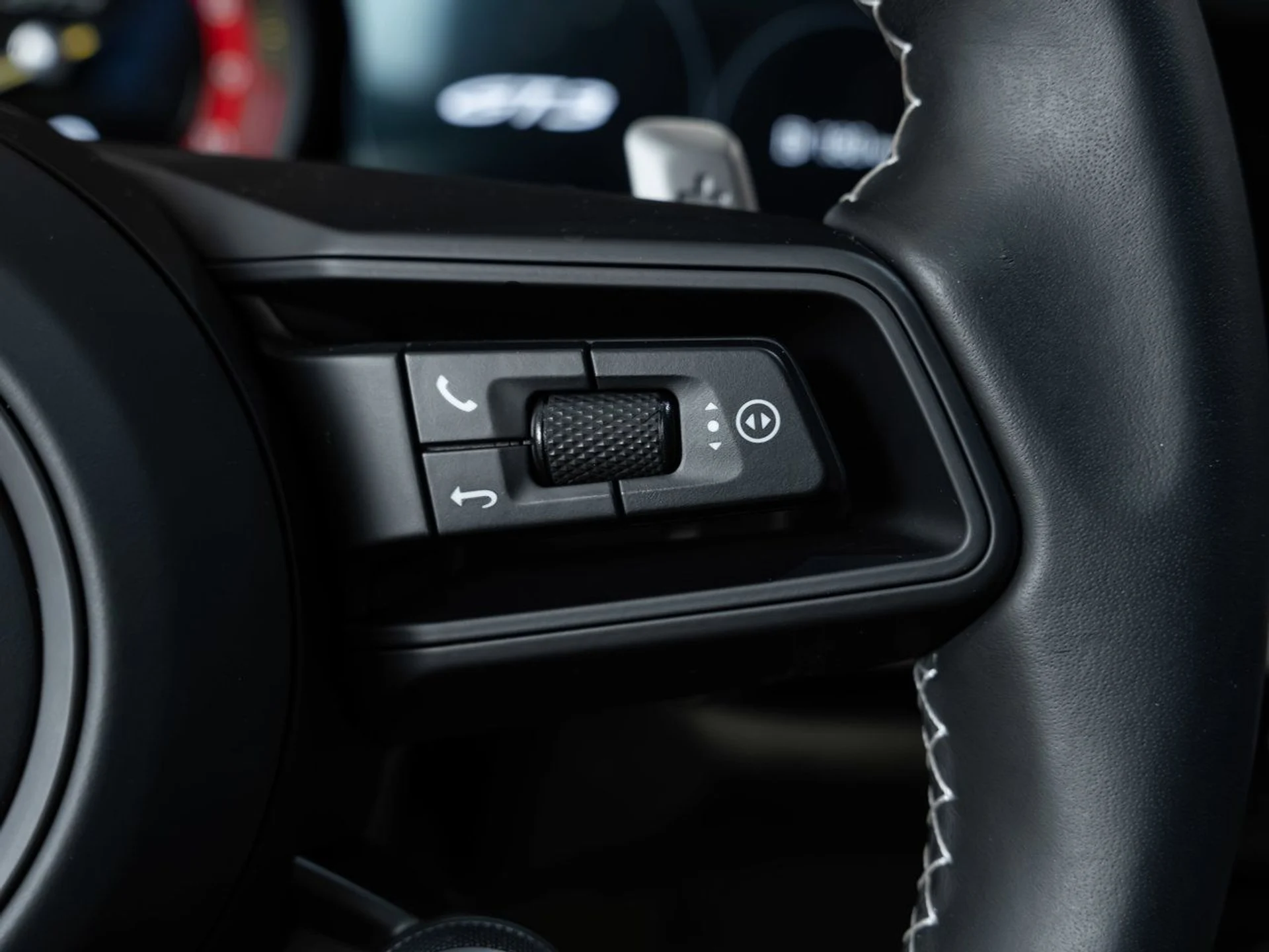 mph111_1757984358_porsche_911_2022_e35fd1047f