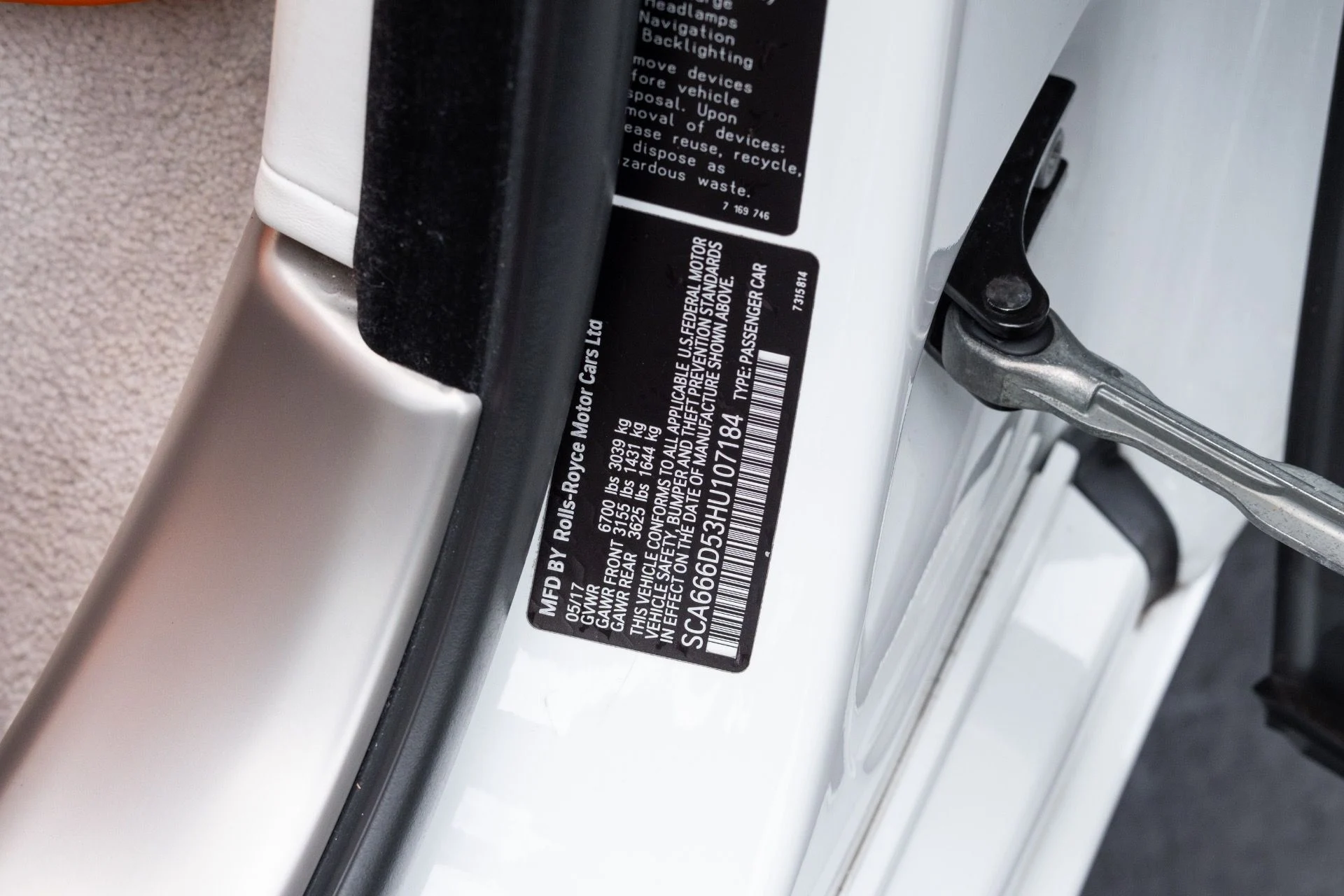 mph111_3050785365_Used_2017_Rolls_Royce_Dawn_1781114303_87c0708ed2