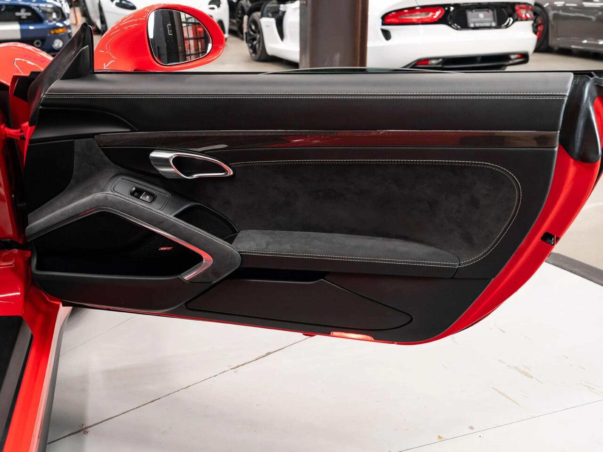 mph111_3257196270_porsche_911_2018_e40872bb2b