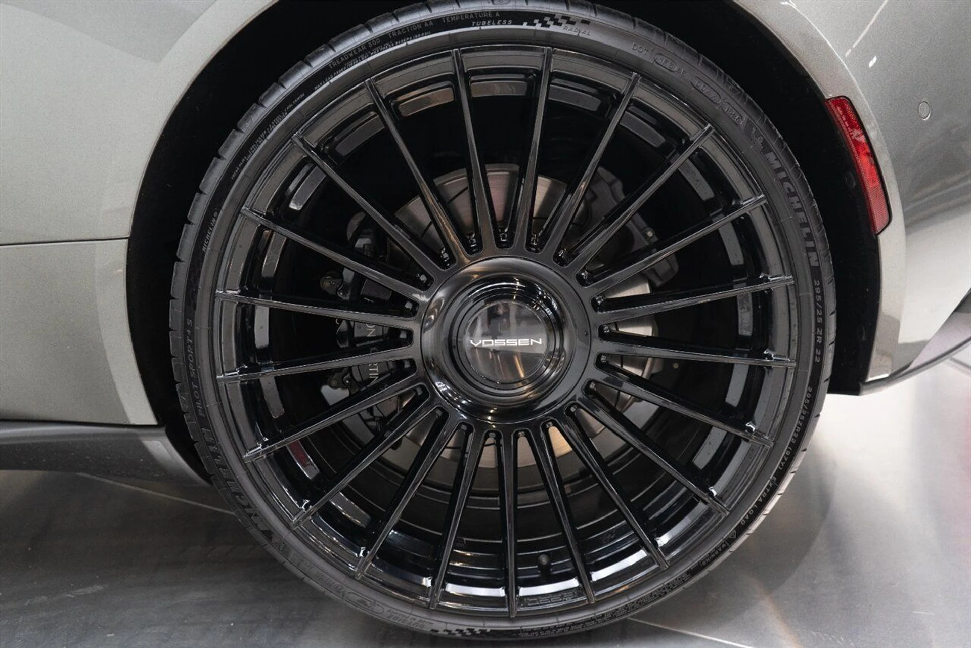 mph111_3964618432_bbf88f52df_1280_6b61b4c378