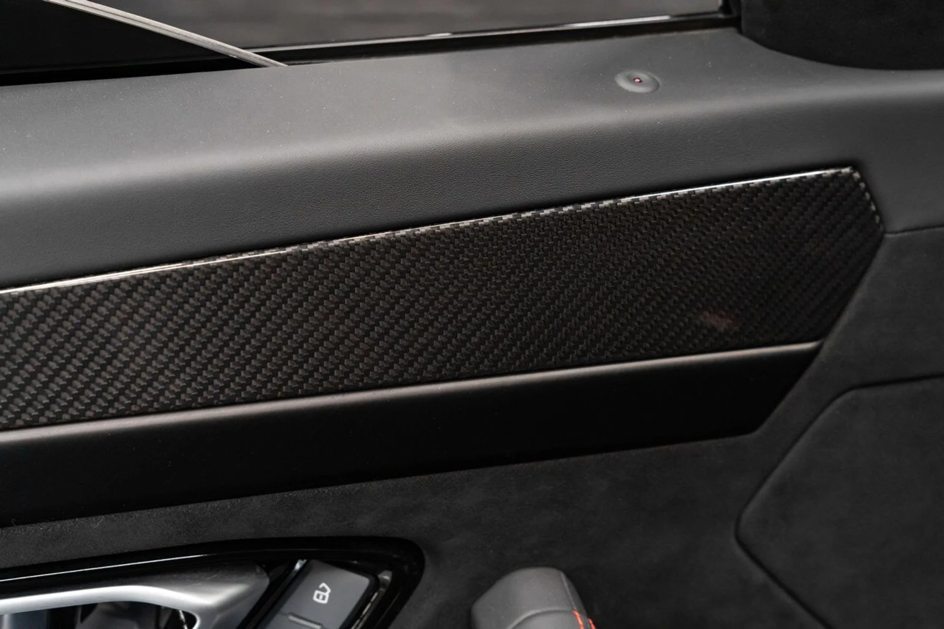 mph111_4037252580_lamborghini_urus_2023_cbca80745c