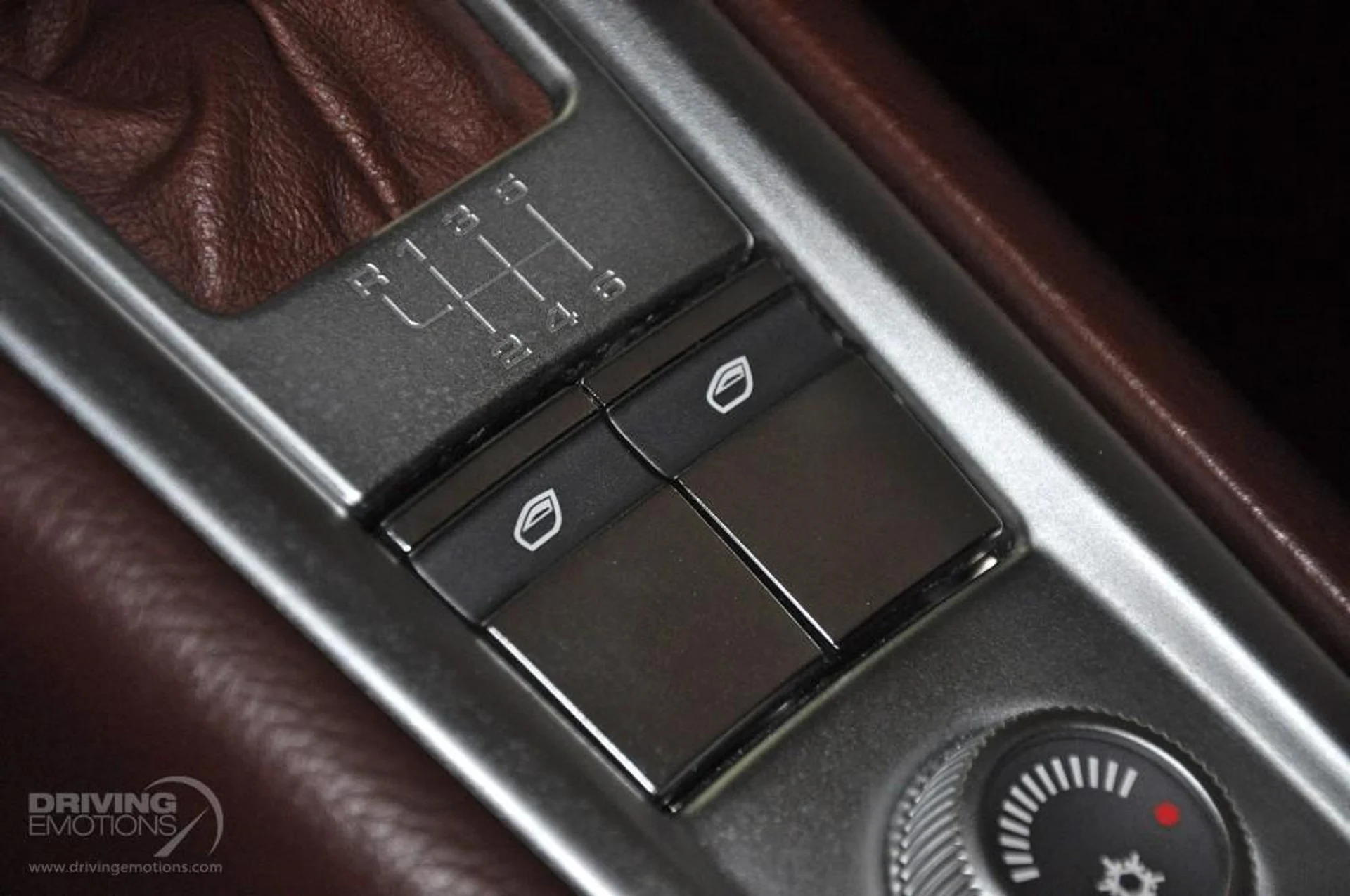 mph111_54697846_186_p112_l_3ccf94a439