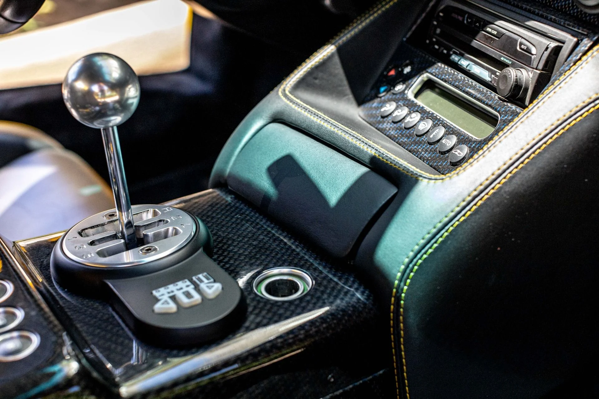 mph112_1254127516_Used_2001_Lamborghini_Diablo_VT_IMMACULATE_CONDITION_W_EXTENSIVE_CARBON_19_K_SERVICE_PERFORMED_1659125293_1bcf4ca0eb