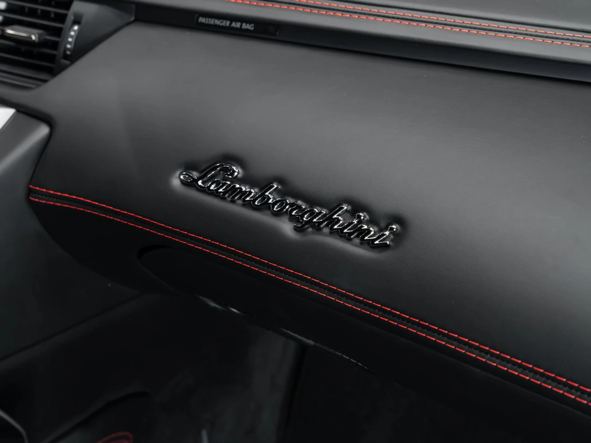 mph112_1377926407_lamborghini_aventador_2017_5082953982