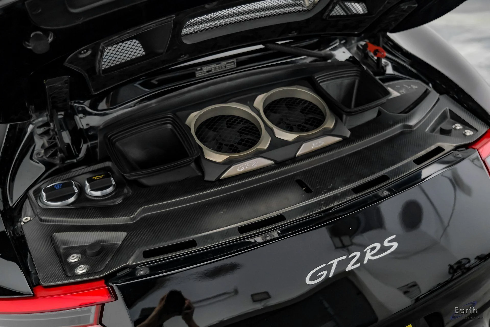 mph112_2362608739_2c23051f2f75665716aecd7c5670d4ffx_951099470f