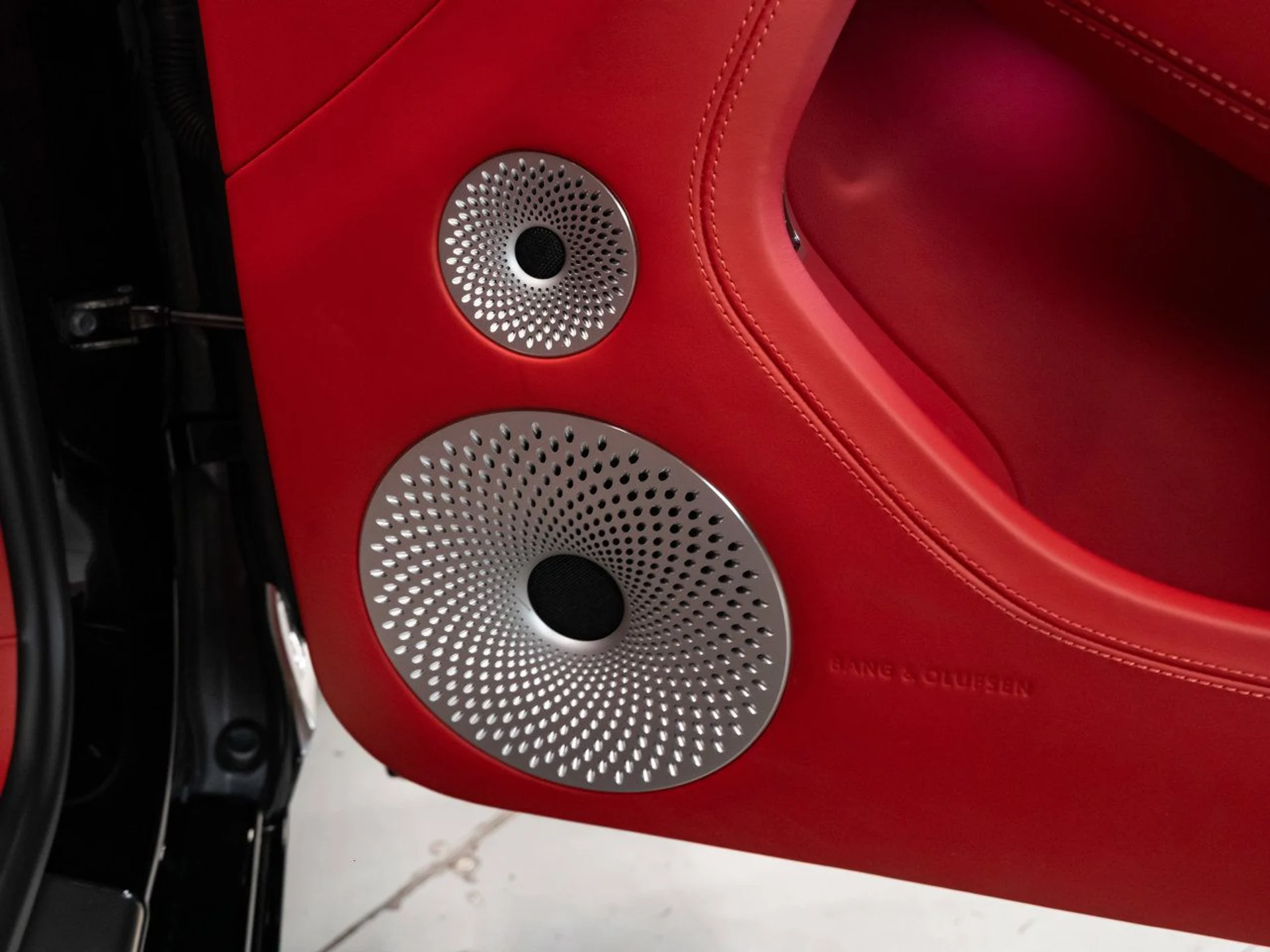 mph112_3691825958_bentley_continental_2020_f77bea32b7