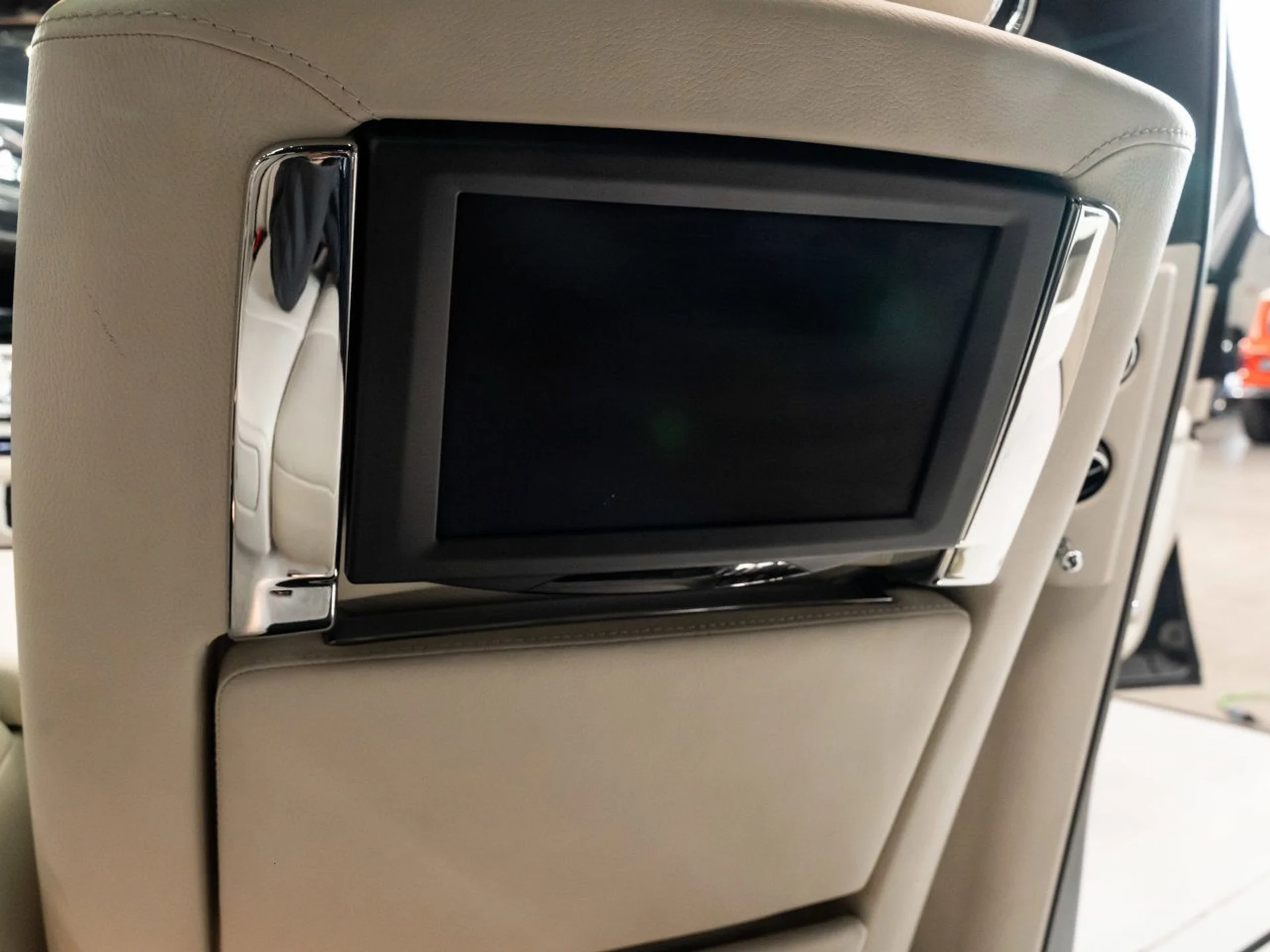 mph112_595231957_rolls_royce_ghost_2012_0c28201209