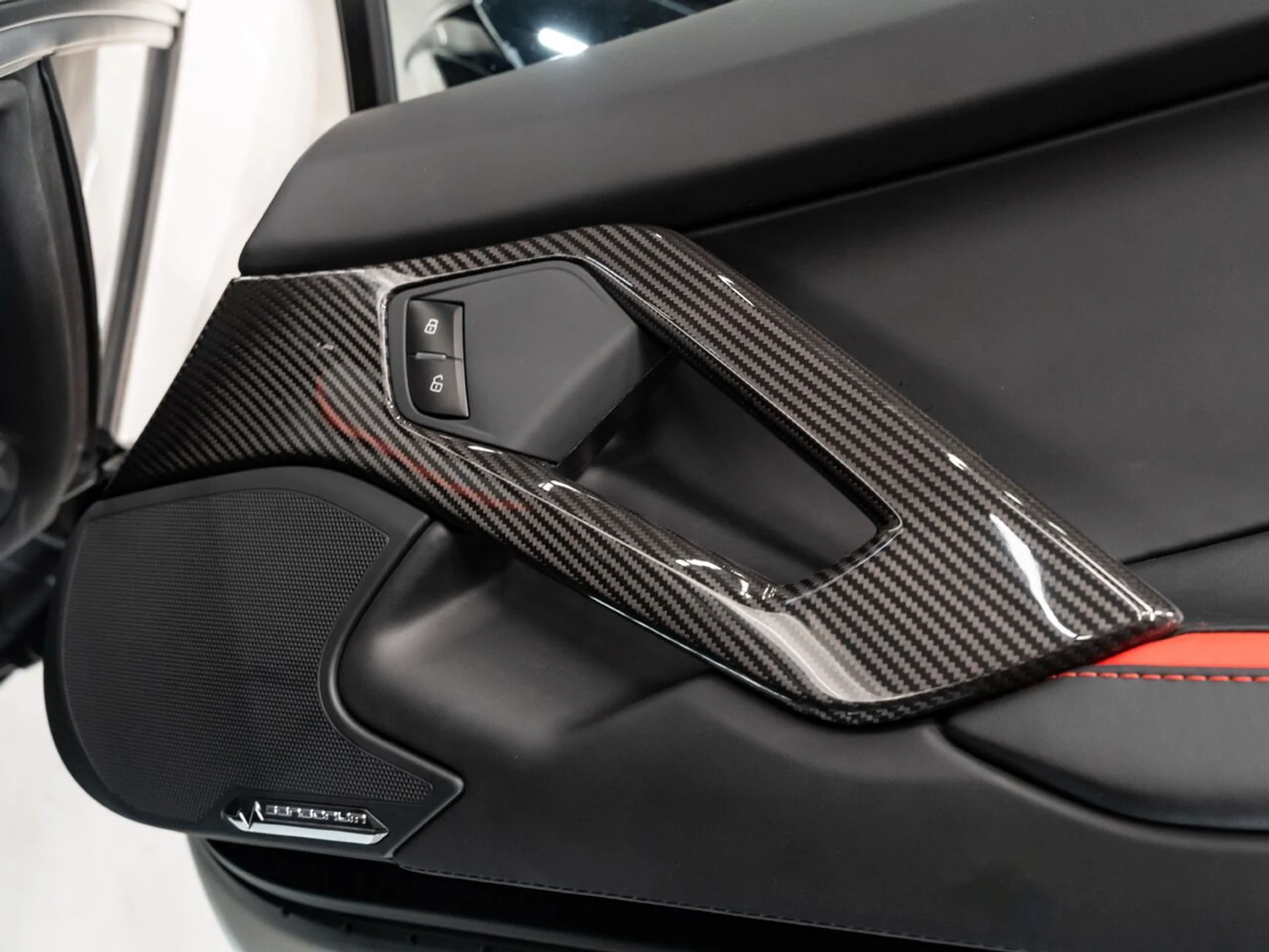 mph112_655949191_lamborghini_aventador_2017_5526682821