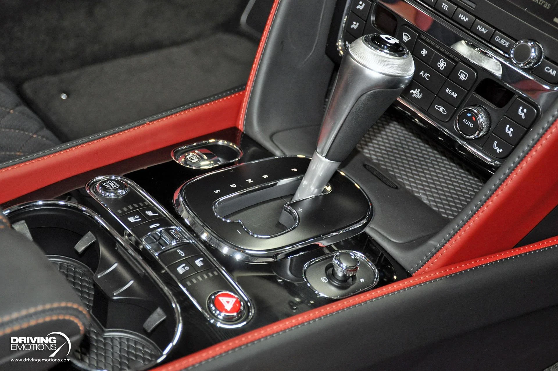 mph112_999441082_891_p113_l_48009cfa2d