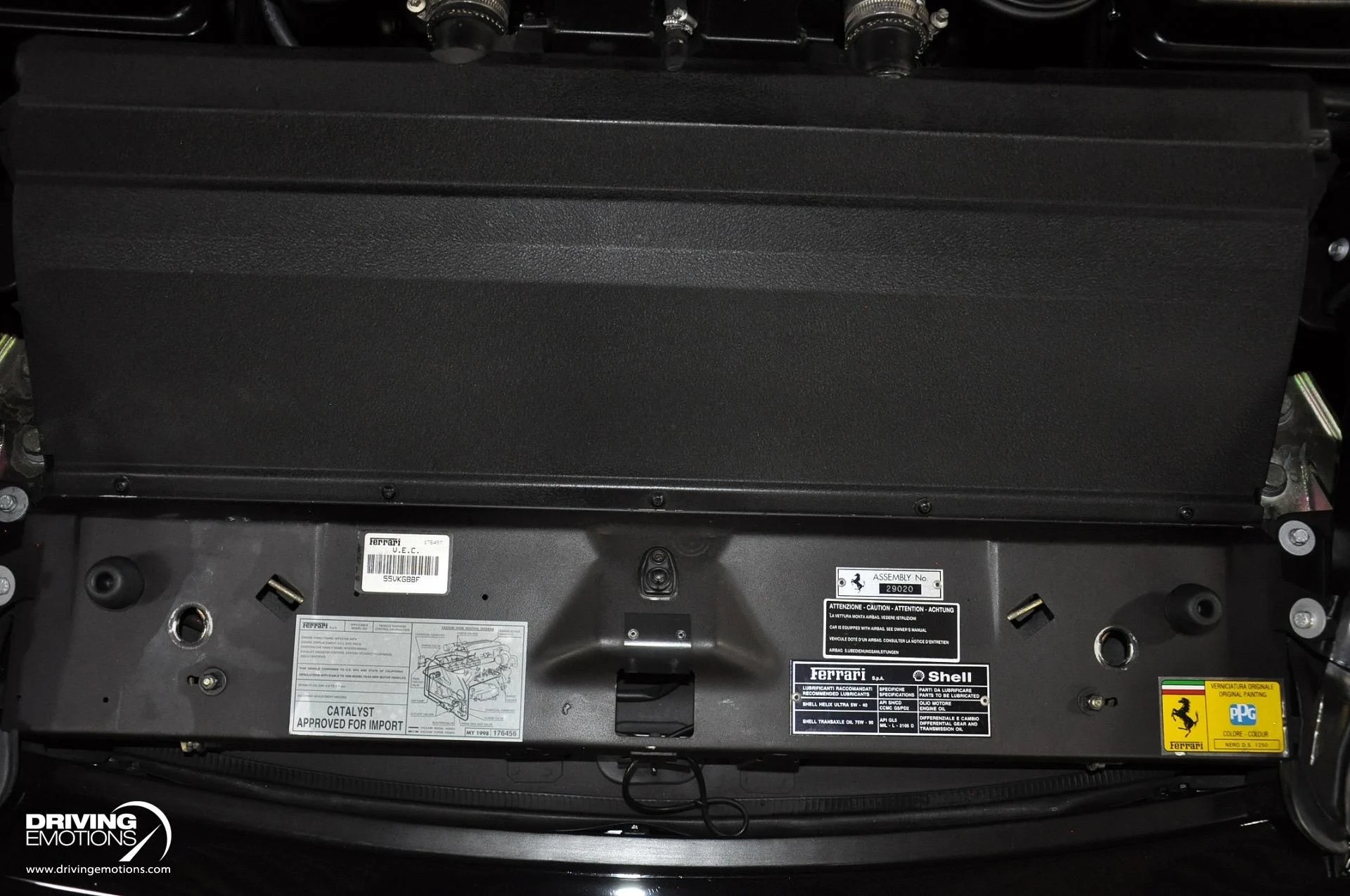 mph113_1021032820_284_p114_l_05d73ac011