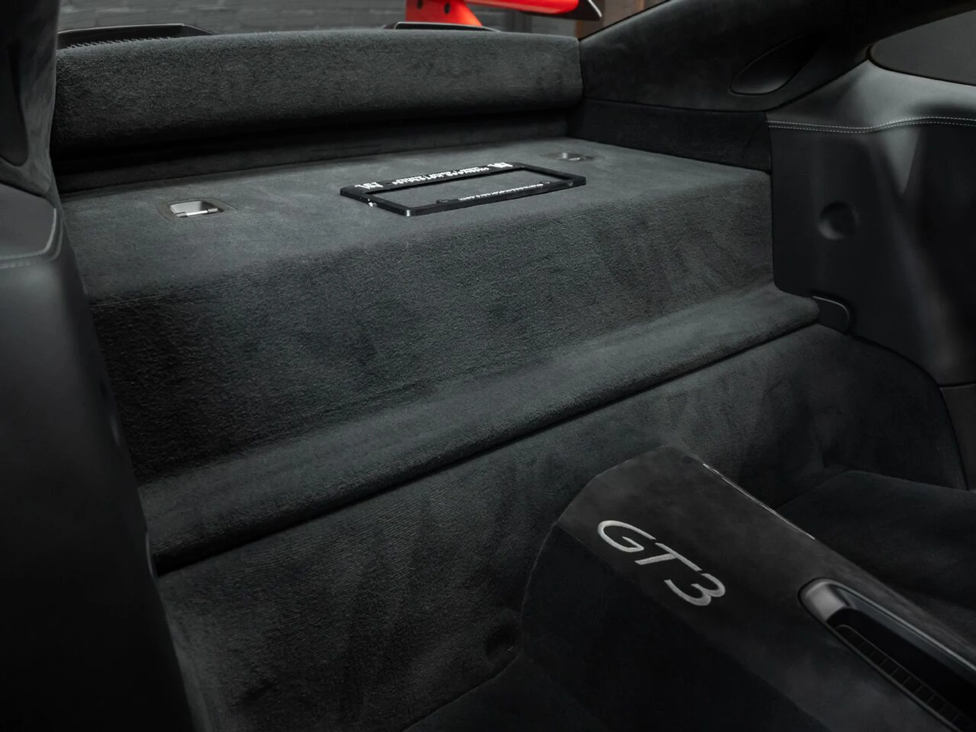 mph113_1760602936_porsche_911_2018_0ac7d83ffe