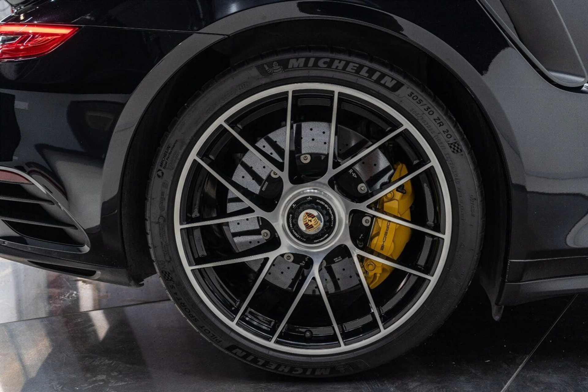 mph113_3090221731_e32e3dfc6d_1280_c275090384